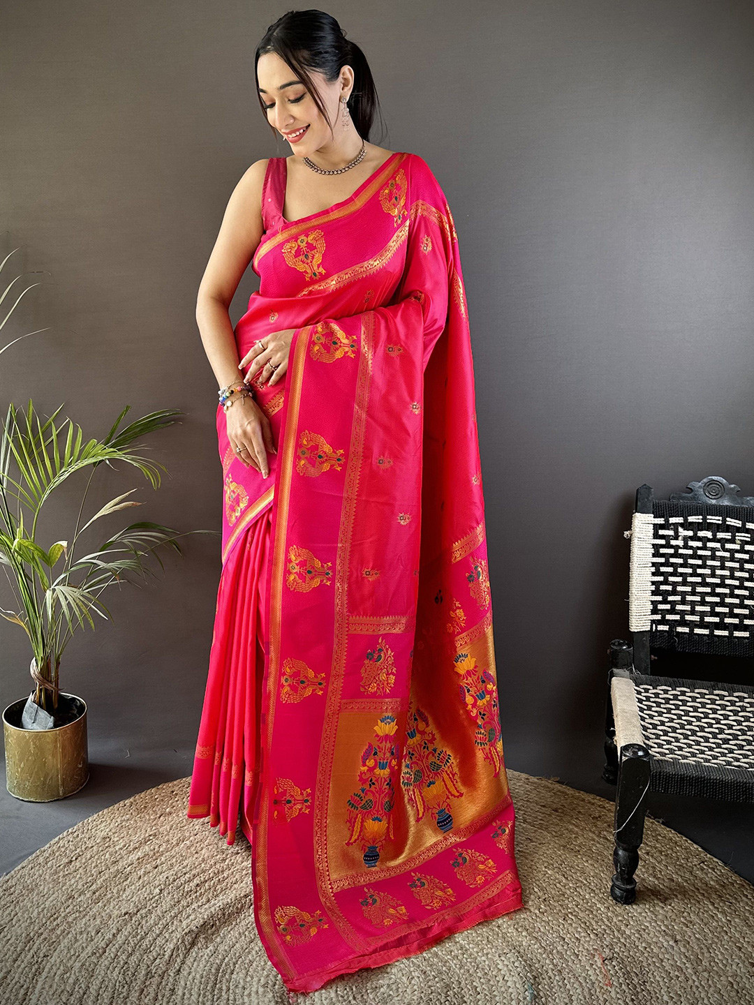 

LeeliPeeri Designer Woven Design Zari Silk Blend Paithani Saree, Pink