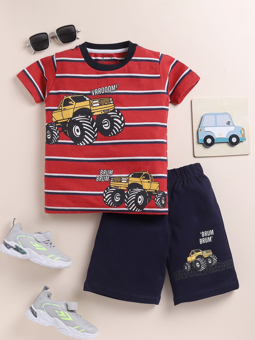 

YK Boys Printed T-shirt with Shorts, Red
