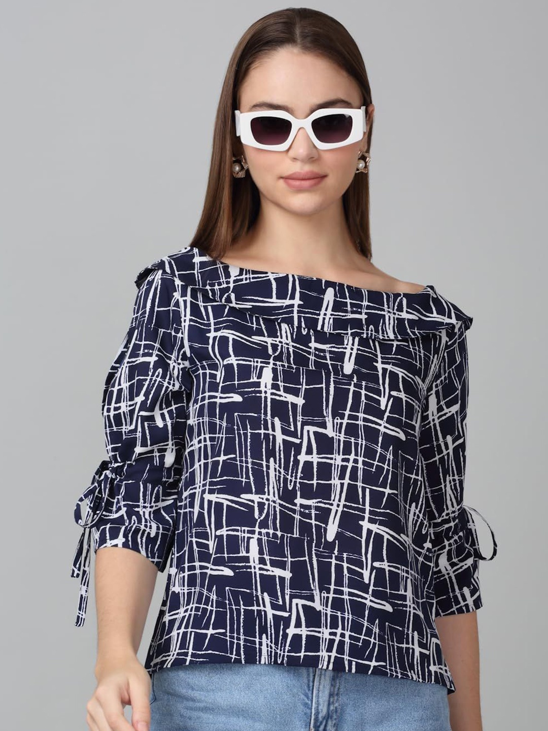 

SZN Geometric Print Slit Sleeve Top, Navy blue