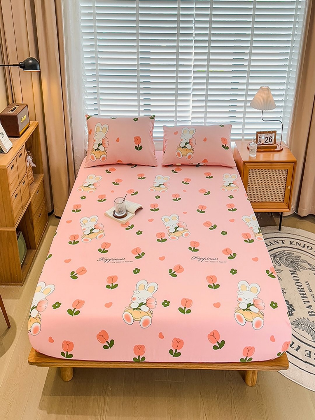 

JC HOME Pink Graphic 220 TC King Bedsheet with 2 Pillow Covers