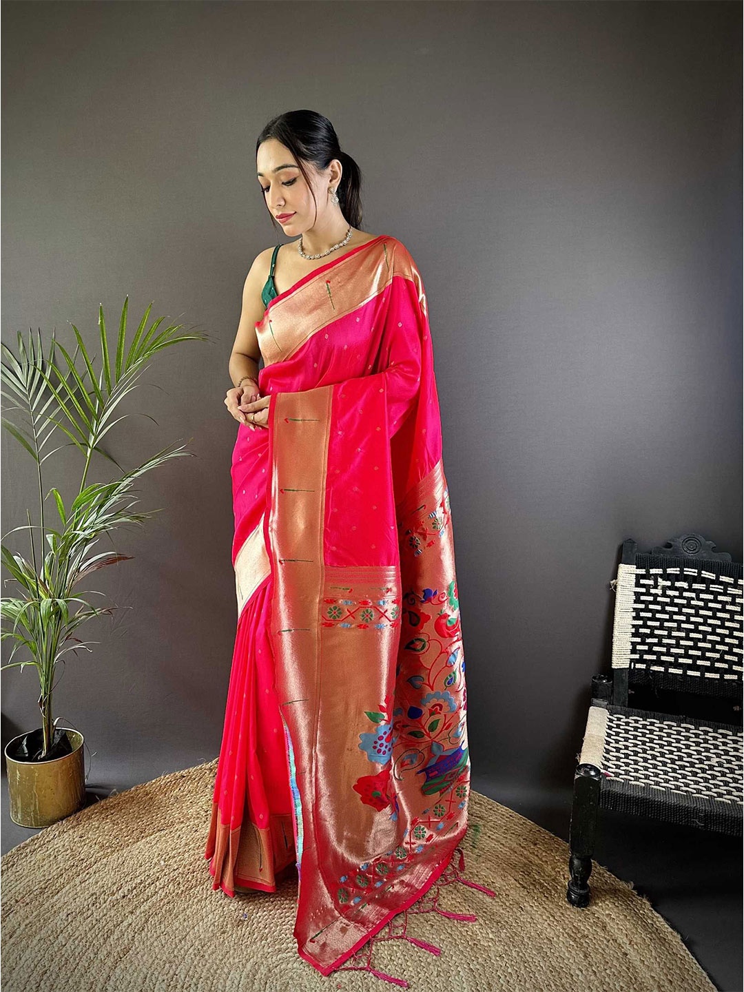 

LeeliPeeri Designer Woven Design Zari Silk Blend Paithani Saree, Pink