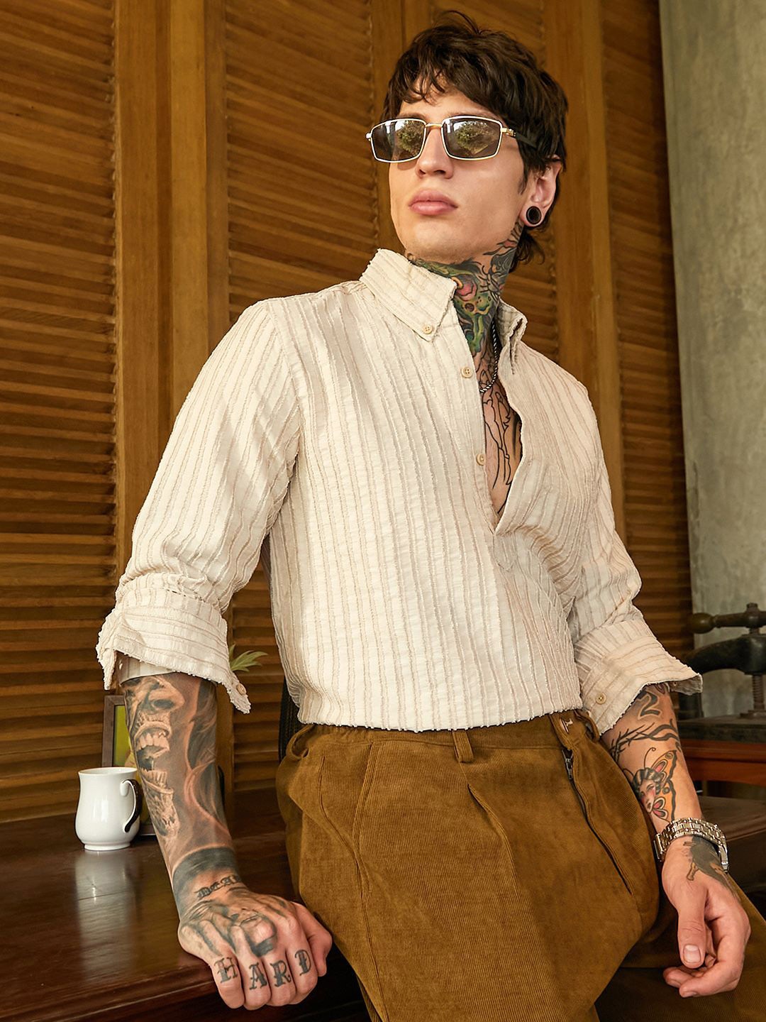 

Campus Sutra Men Classic Opaque Casual Shirt, Beige