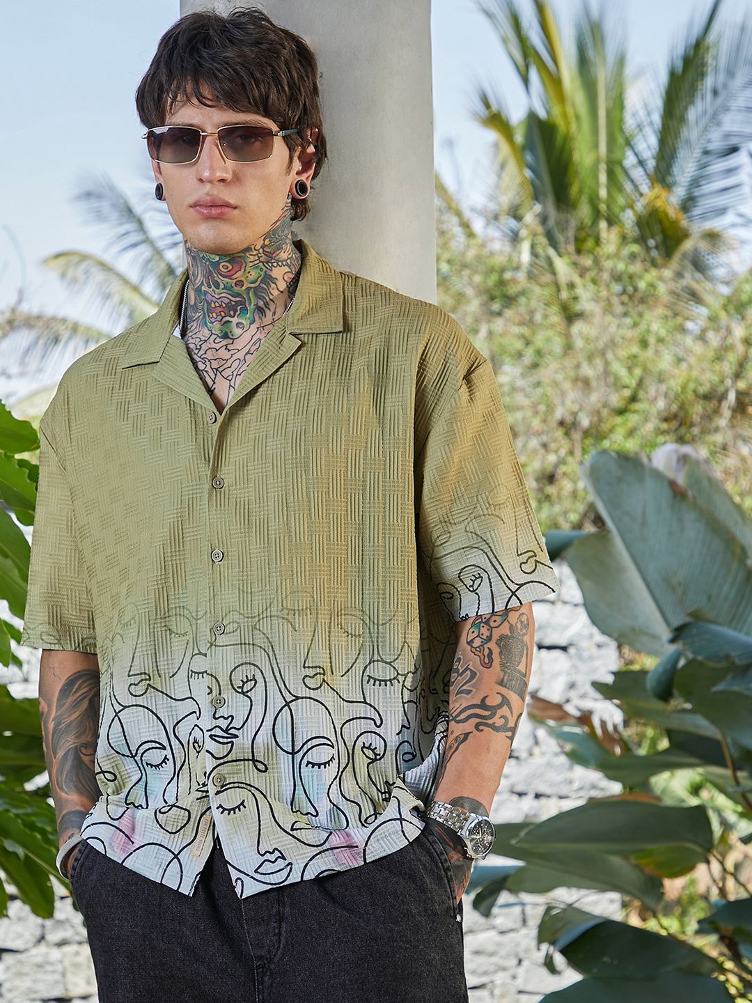 

Campus Sutra Men Classic Opaque Printed Casual Shirt, Green