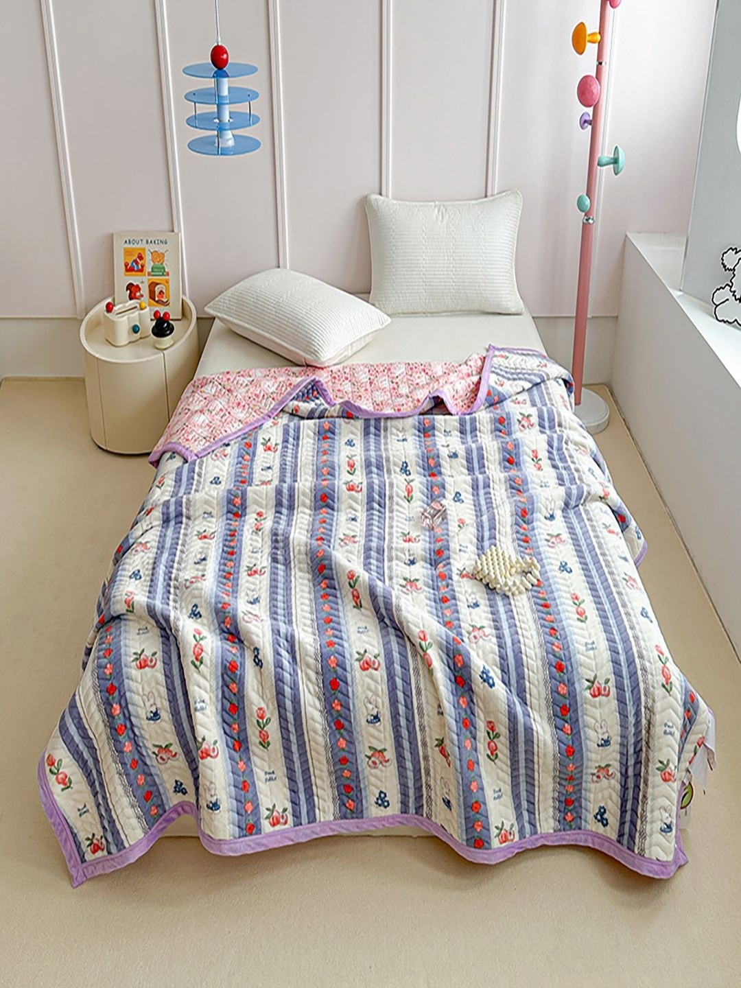 

JC HOME White & Blue Mild Winter 400 GSM Double Bed Blanket