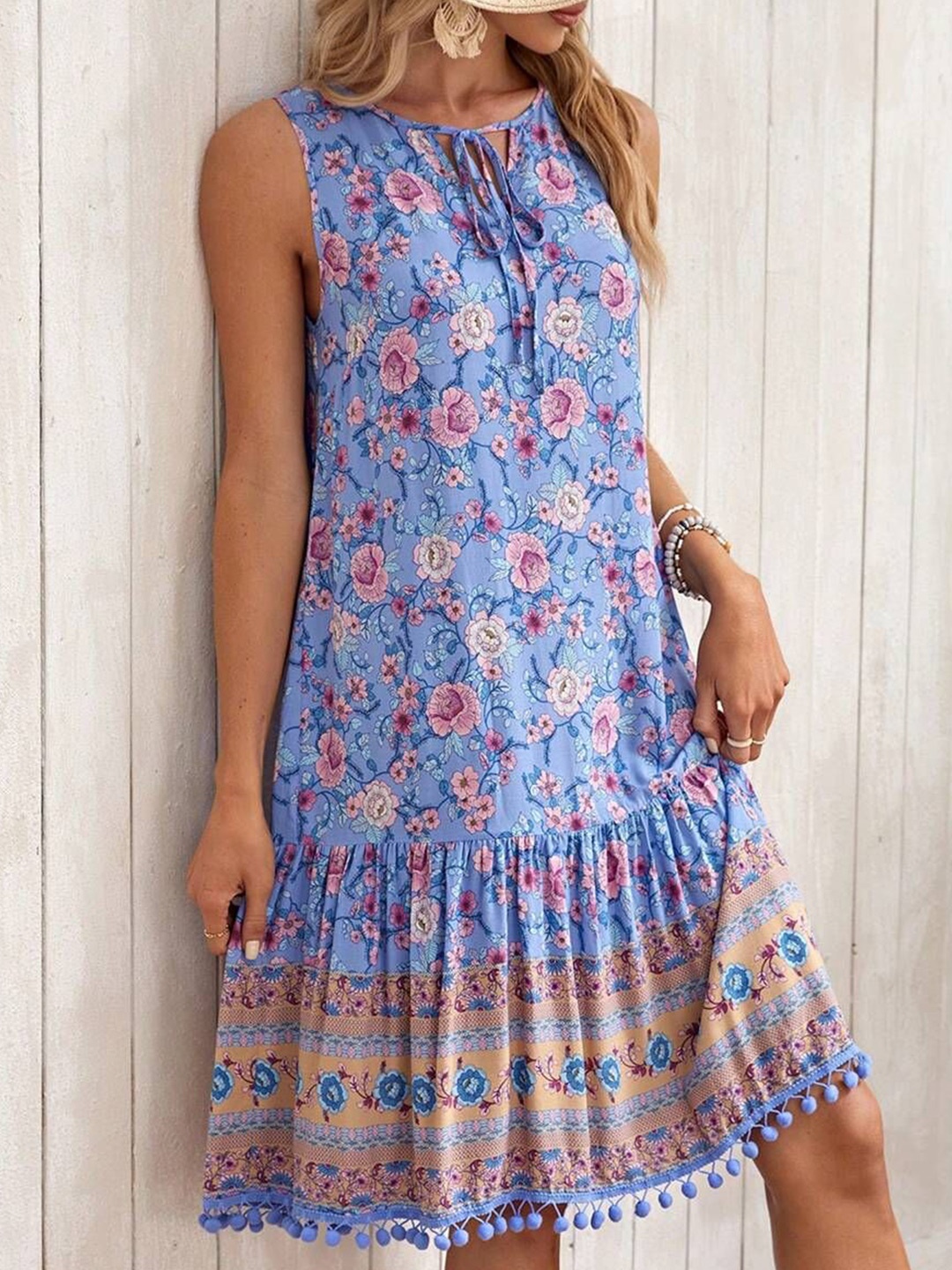 

StyleCast x Revolte Bohemian Print A-Line Dress, Blue