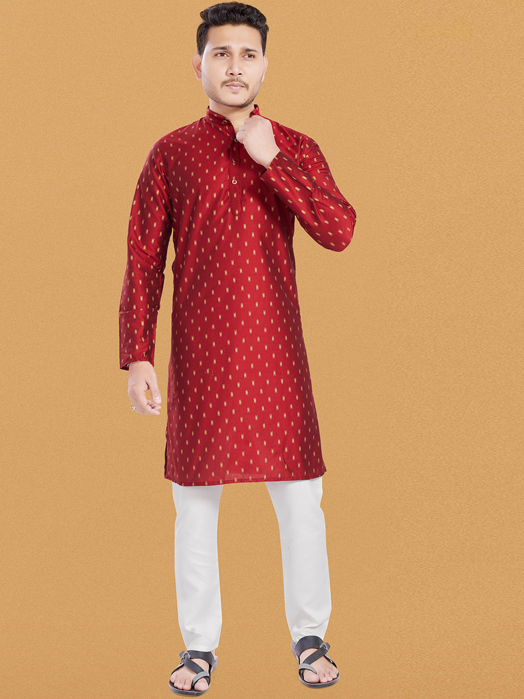 

DIVISIVE Men Geometric Printed Thread Work Kurta, Maroon