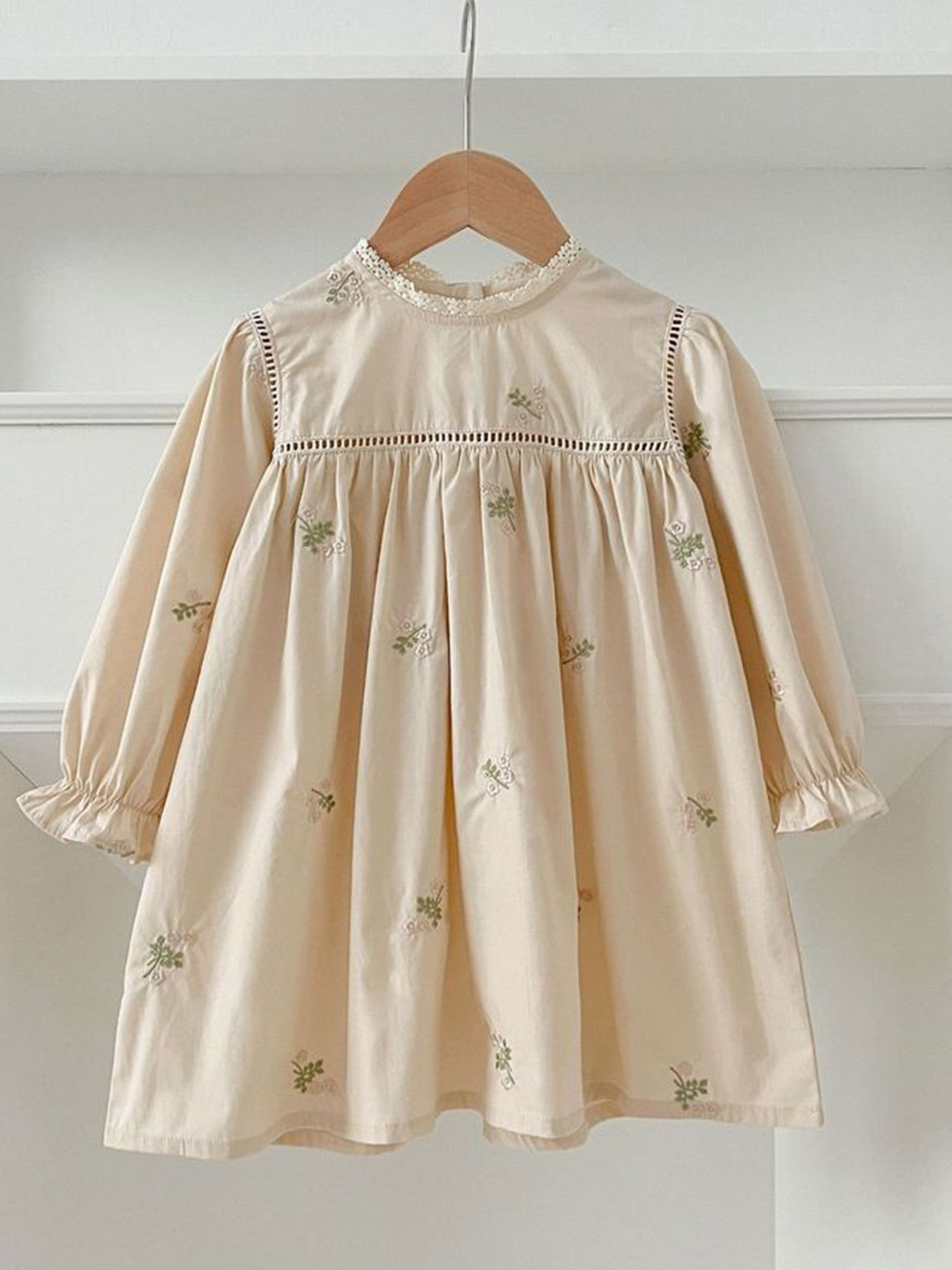 

LULU & SKY Print Puff Sleeve A-Line Dress, Beige