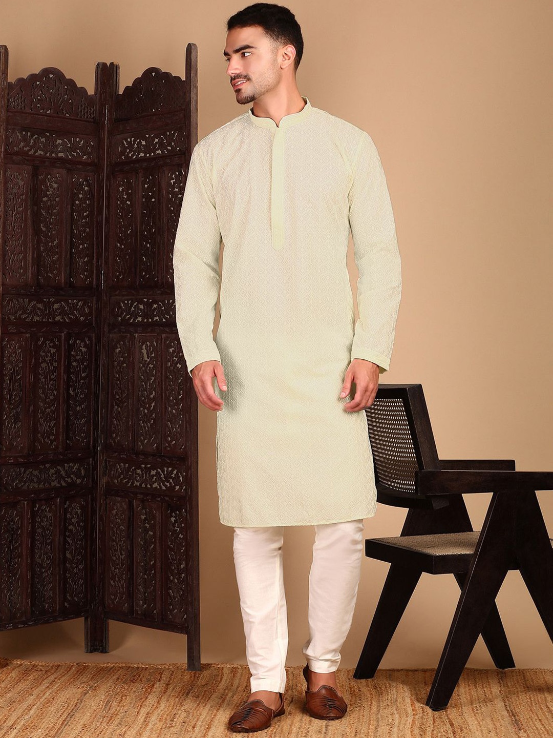 

House of Pataudi Unleash Your Style With Chikankari Straight Kurta, Off white