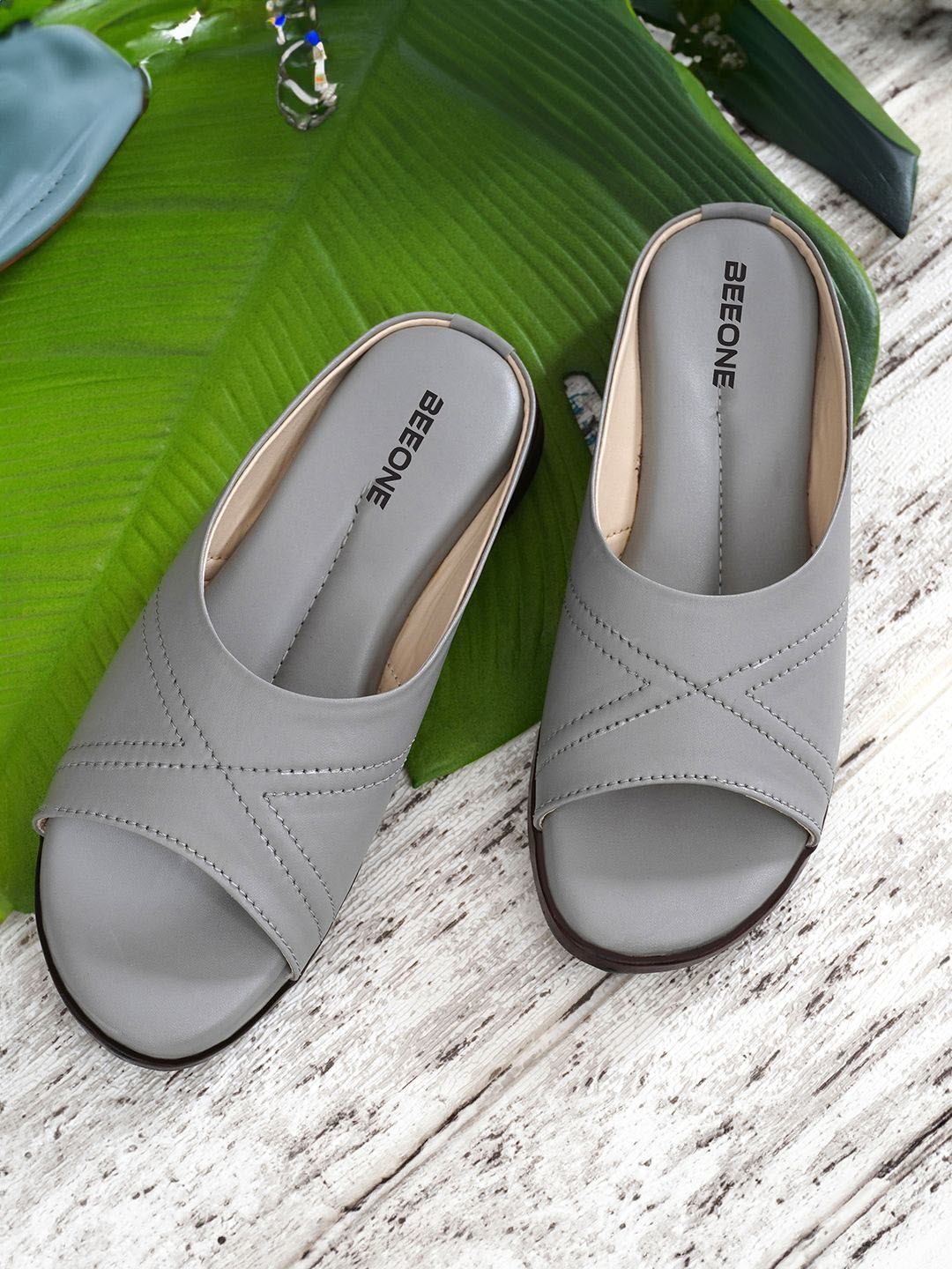 

Beeone Women Open Toe Flats, Grey