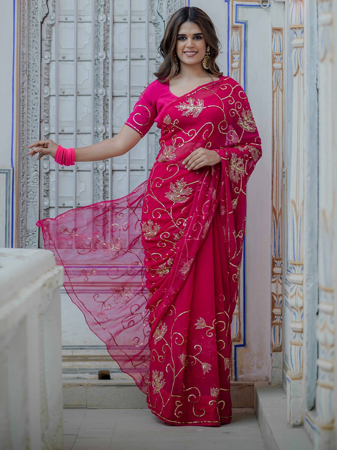 

HOUSE OF BAISA Sequinned Pure Chiffon Saree, Magenta