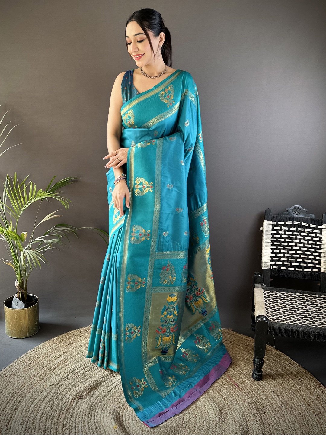 

LeeliPeeri Designer Woven Design Zari Silk Blend Paithani Saree, Blue