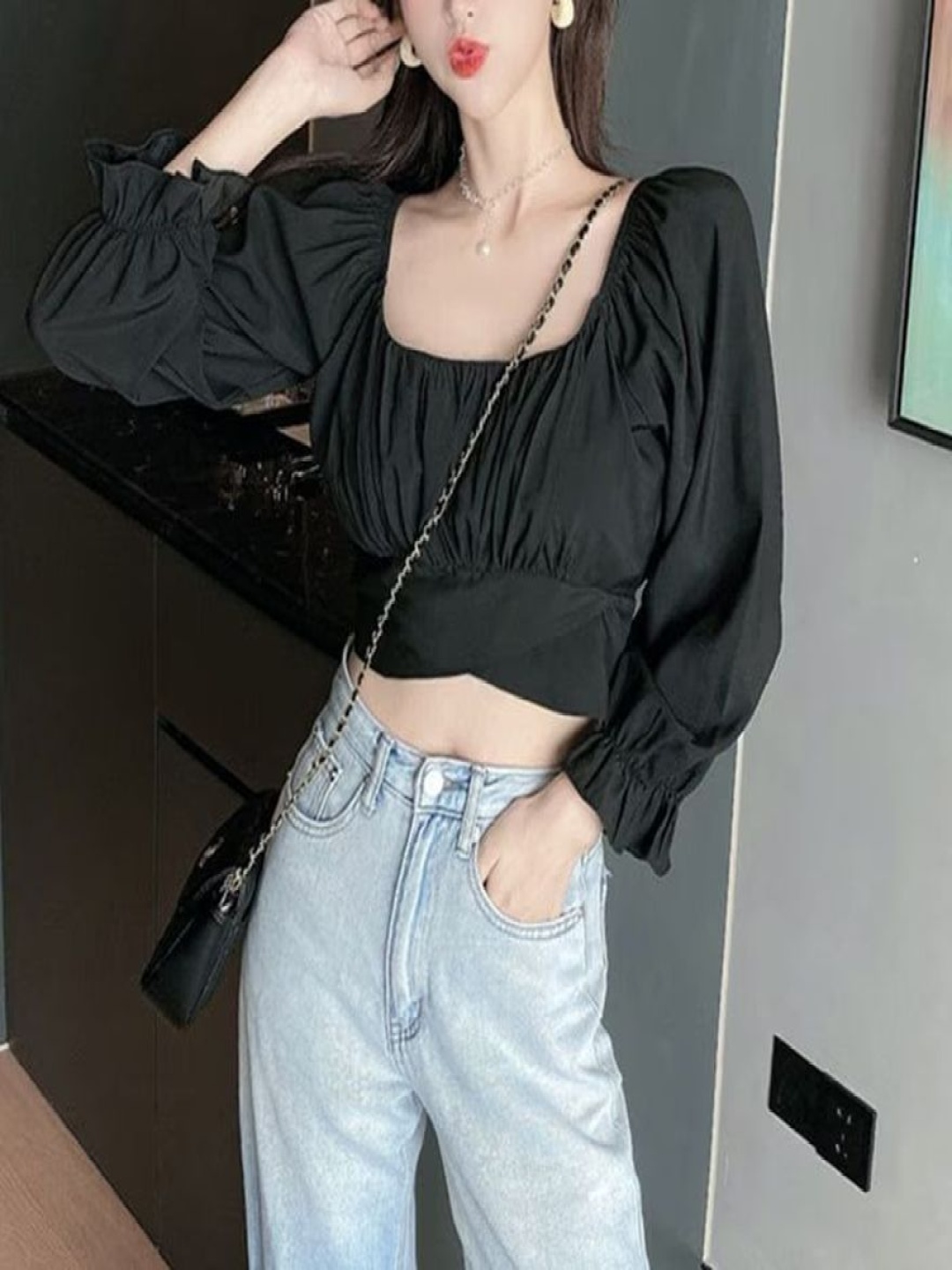 

NiloBerry Chiffon Crop Top, Black