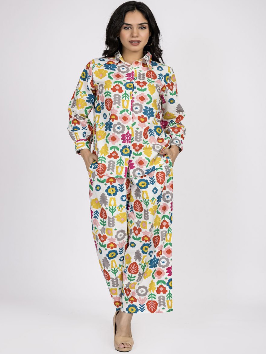 

Safeera Relaxing Printed Shirt With Trouser Co-Ords, White