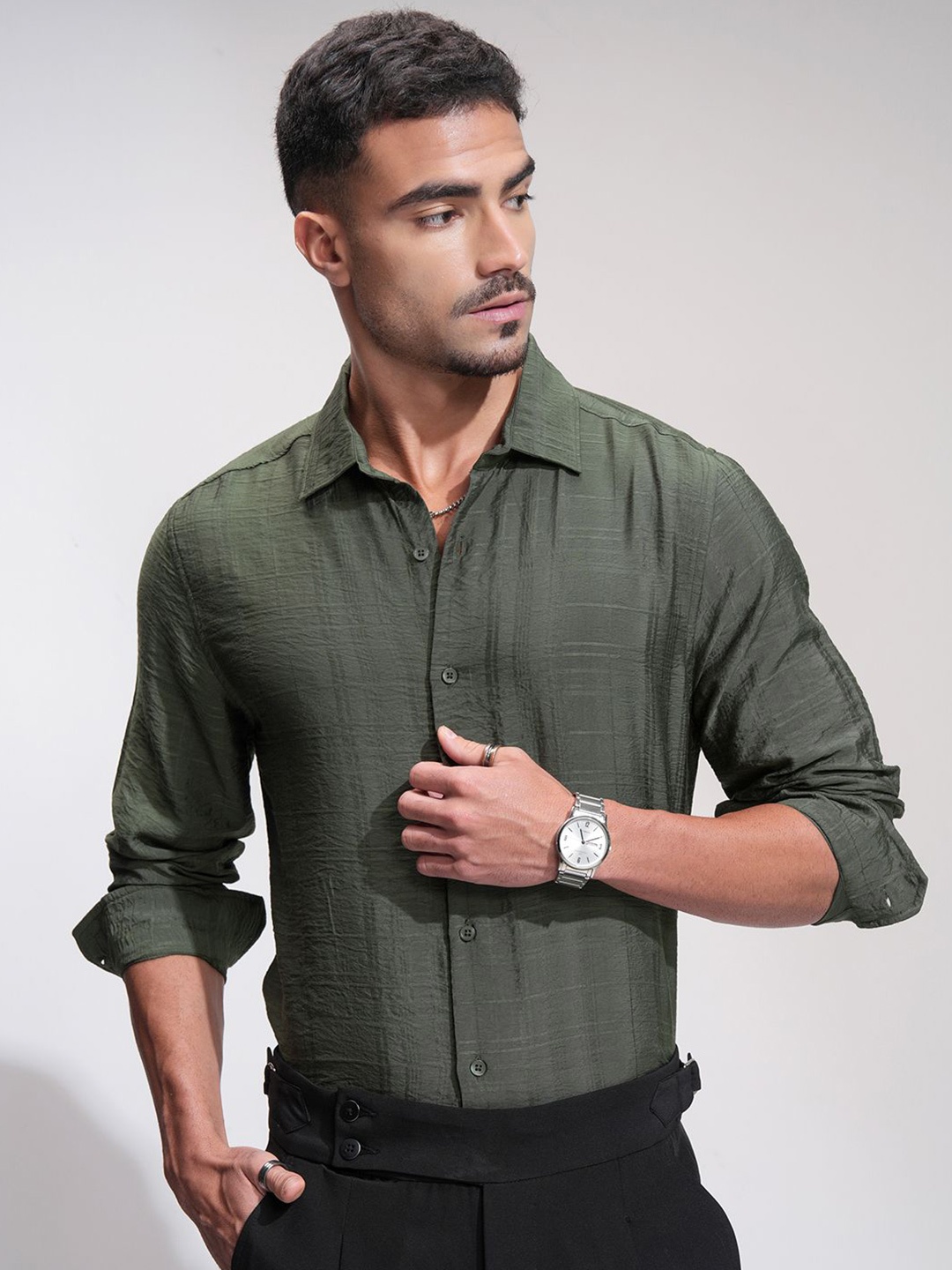 

HIGHLANDER Men Comfort Slim Fit Opaque Casual Shirt, Green
