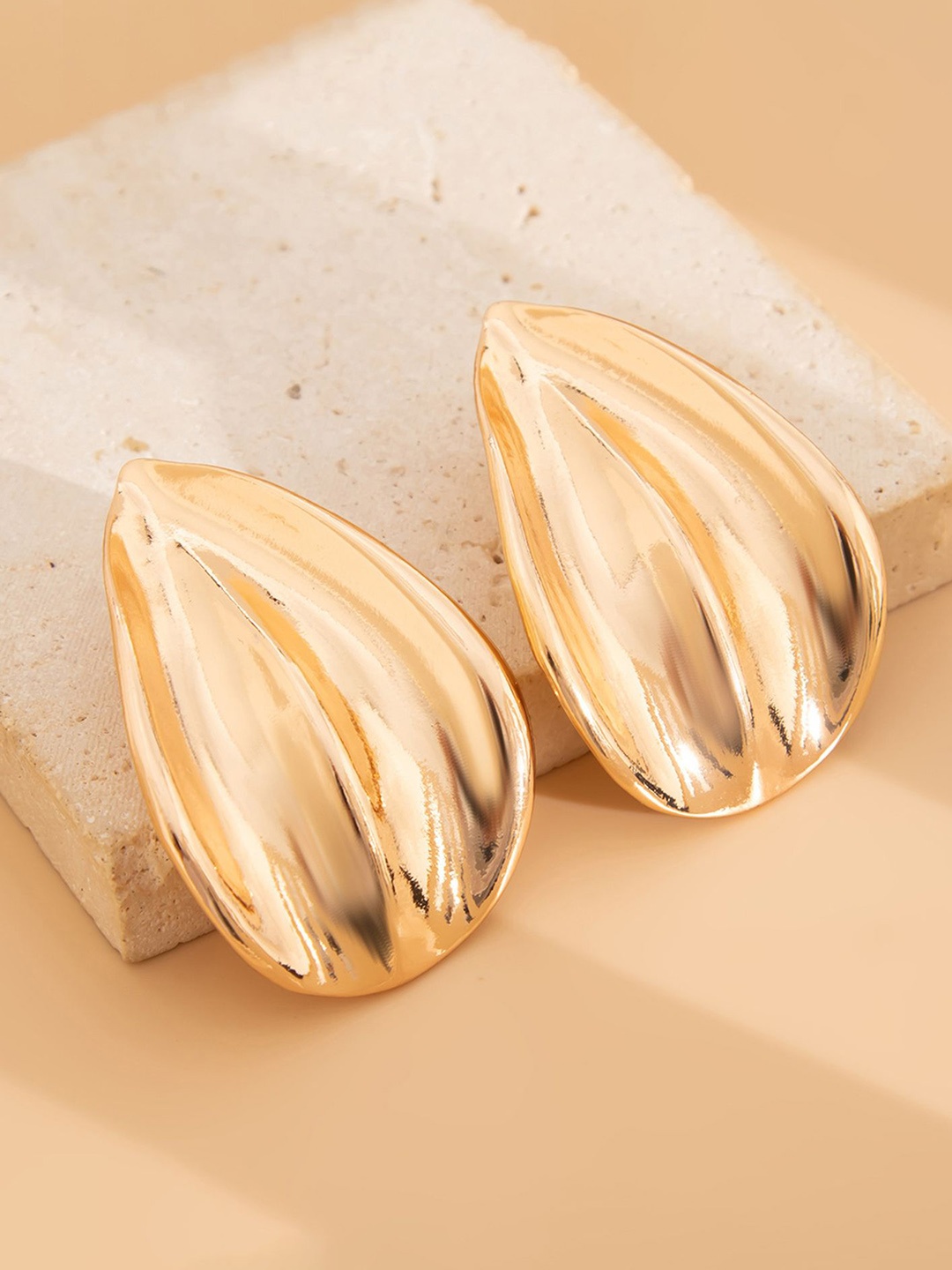 

LULU & SKY Contemporary Studs Earrings, Gold
