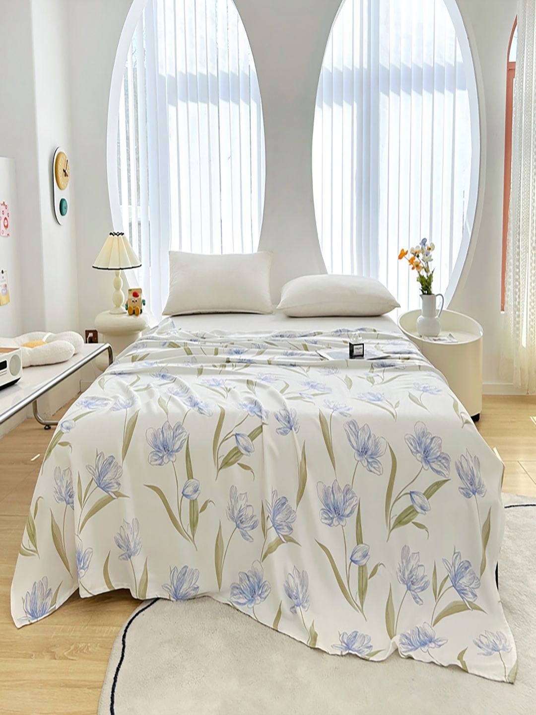 

JC HOME White & Blue Floral Mild Winter 300 GSM Double Bed Blanket