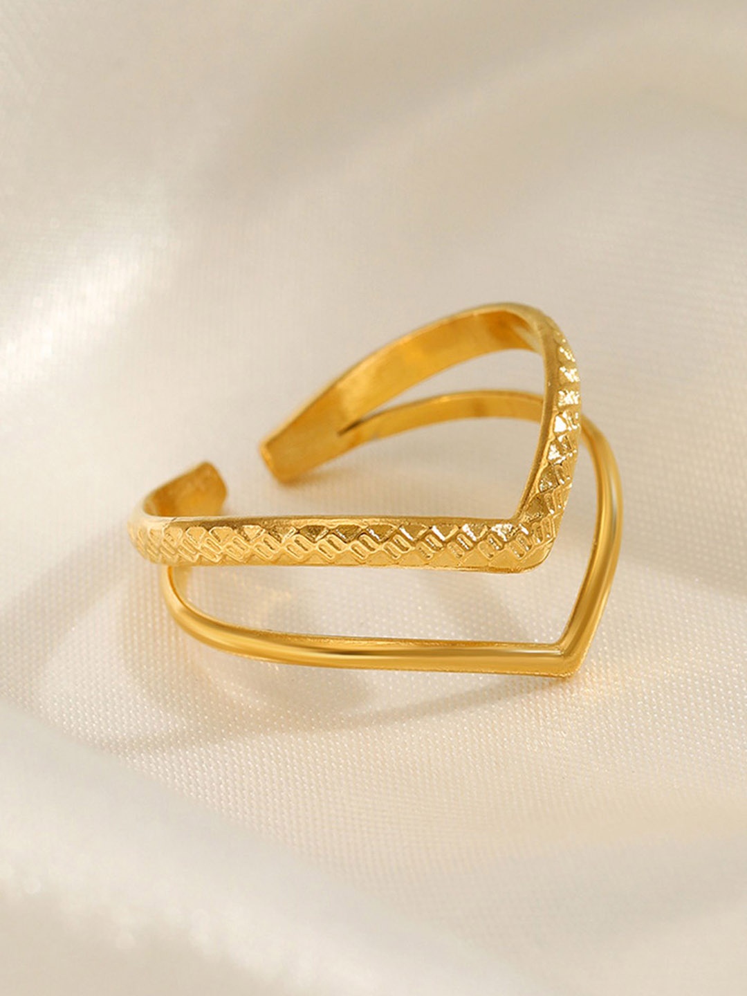 

LULU & SKY Gold Plated Adjustable Stainless Steel Finger Ring