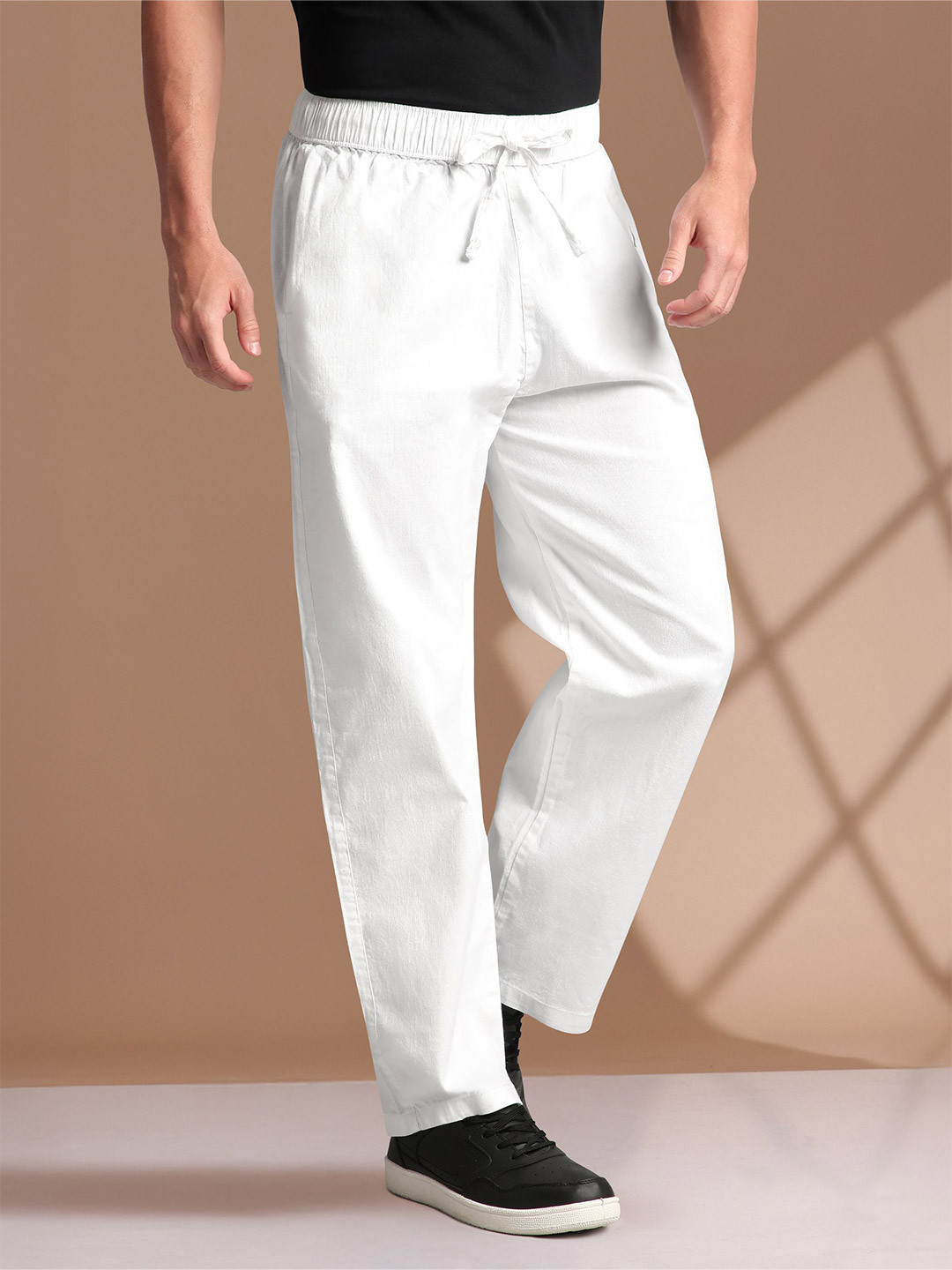 

Beyoung Mens Mid-Rise Trousers, White