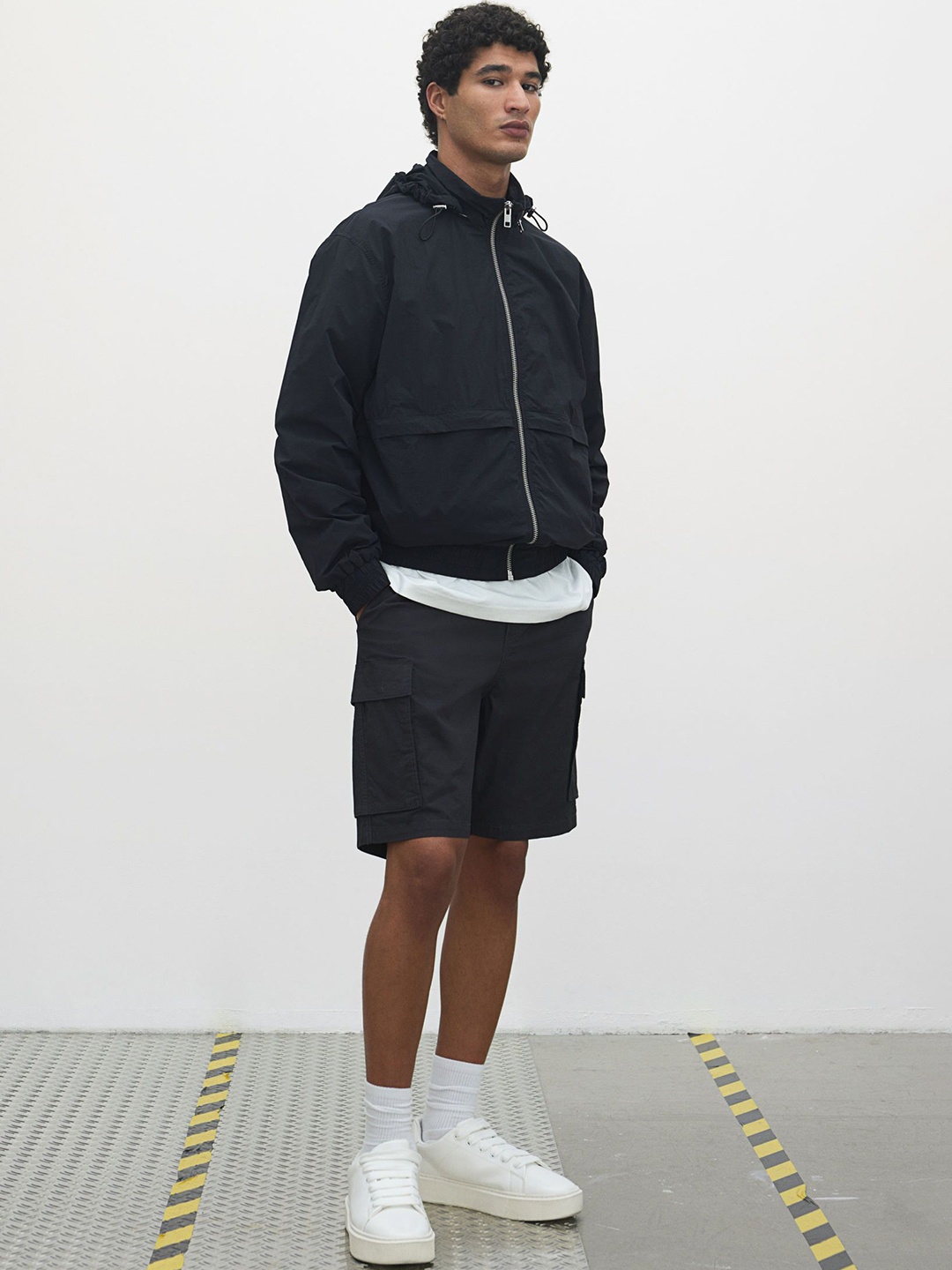 

H&M Regular Fit Cargo Shorts, Grey