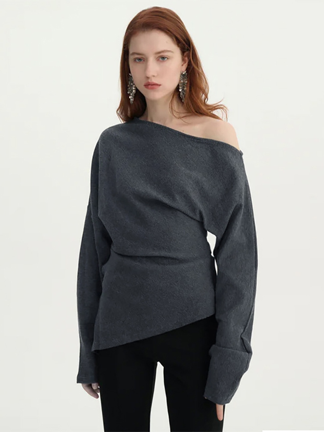 

StyleCast x Revolte Solid One Shoulder Extended Sleeves A-line Longline Top, Green