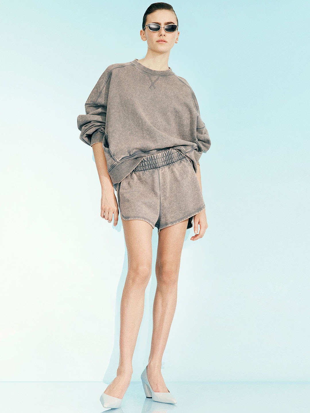 

H&M Washed Sweatshirt Shorts, Grey