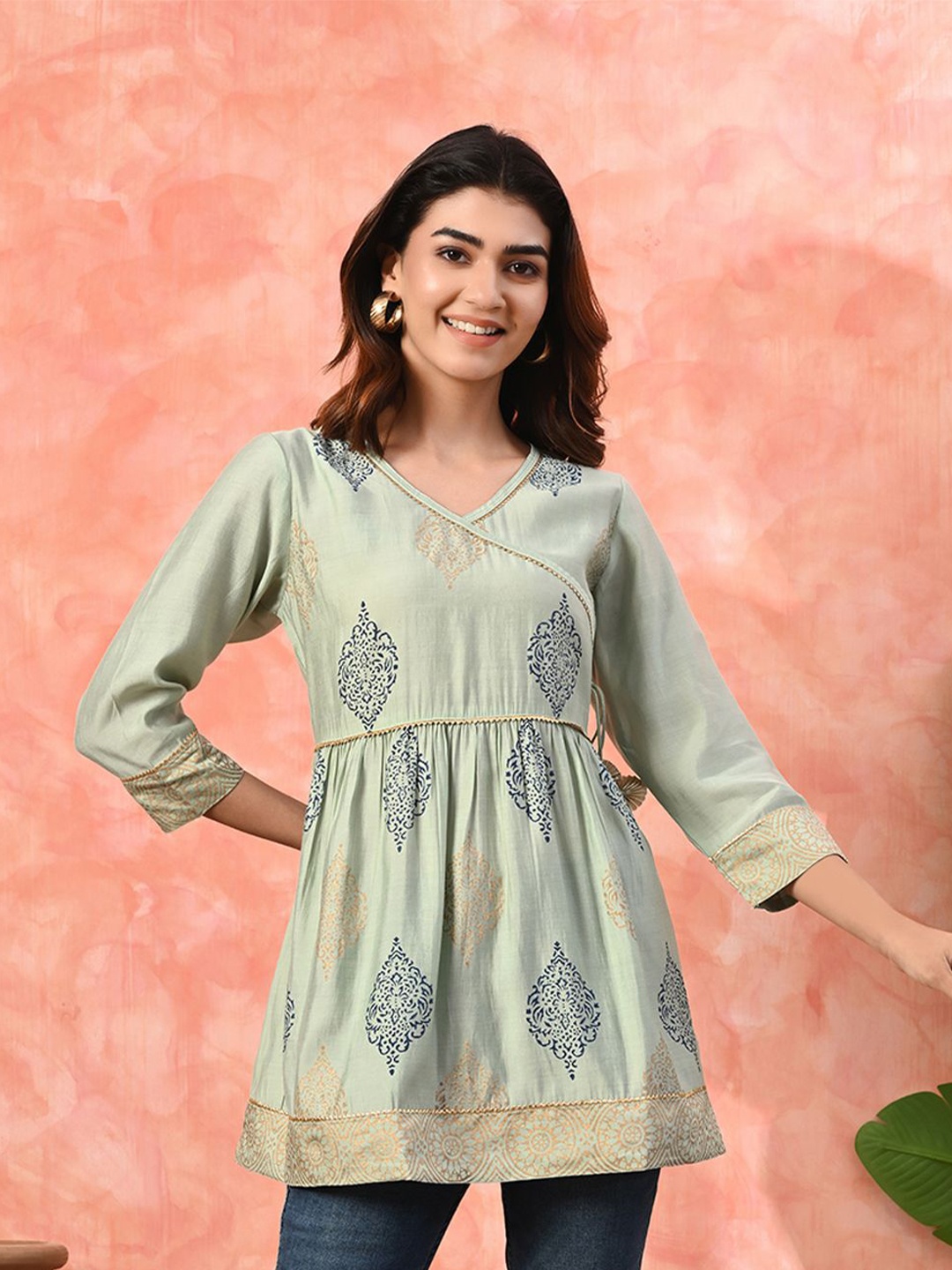 

Sangria Printed V-Neck Three Quarter Sleeve Tunic, Green