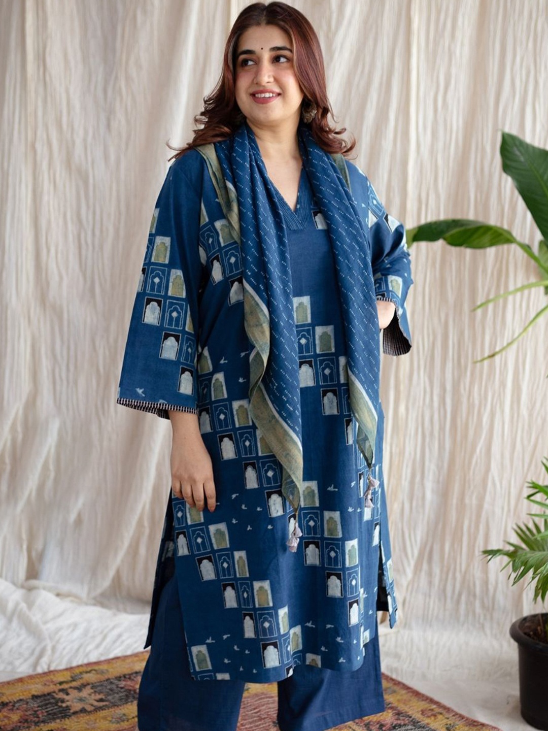 

THE INDIAN ETHNIC CO Women Printed Scarf, Blue