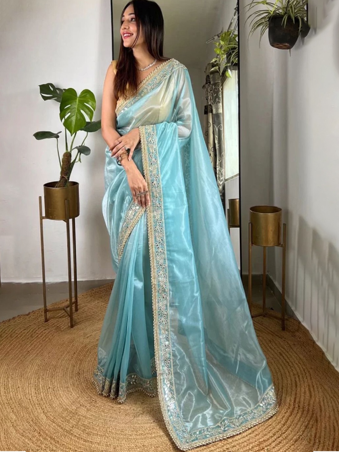 

DIVASTRI Sequinned Tissue Saree, Blue