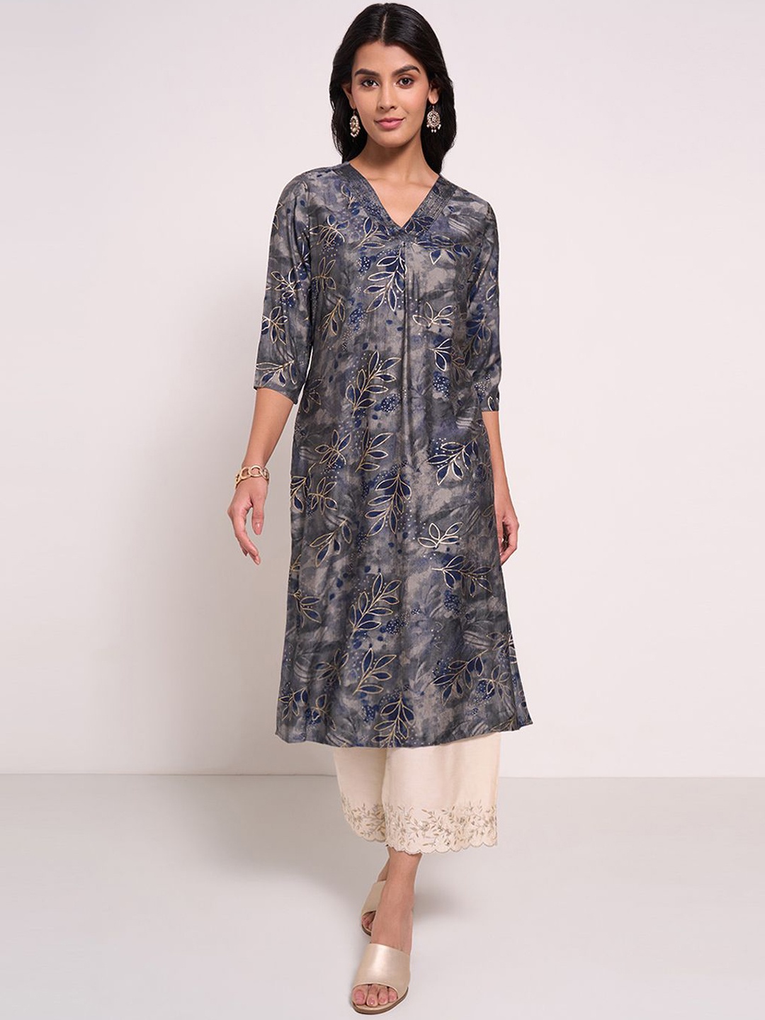 

RANGMANCH BY PANTALOONS Women Floral Printed Mirror Work Kurta, Blue