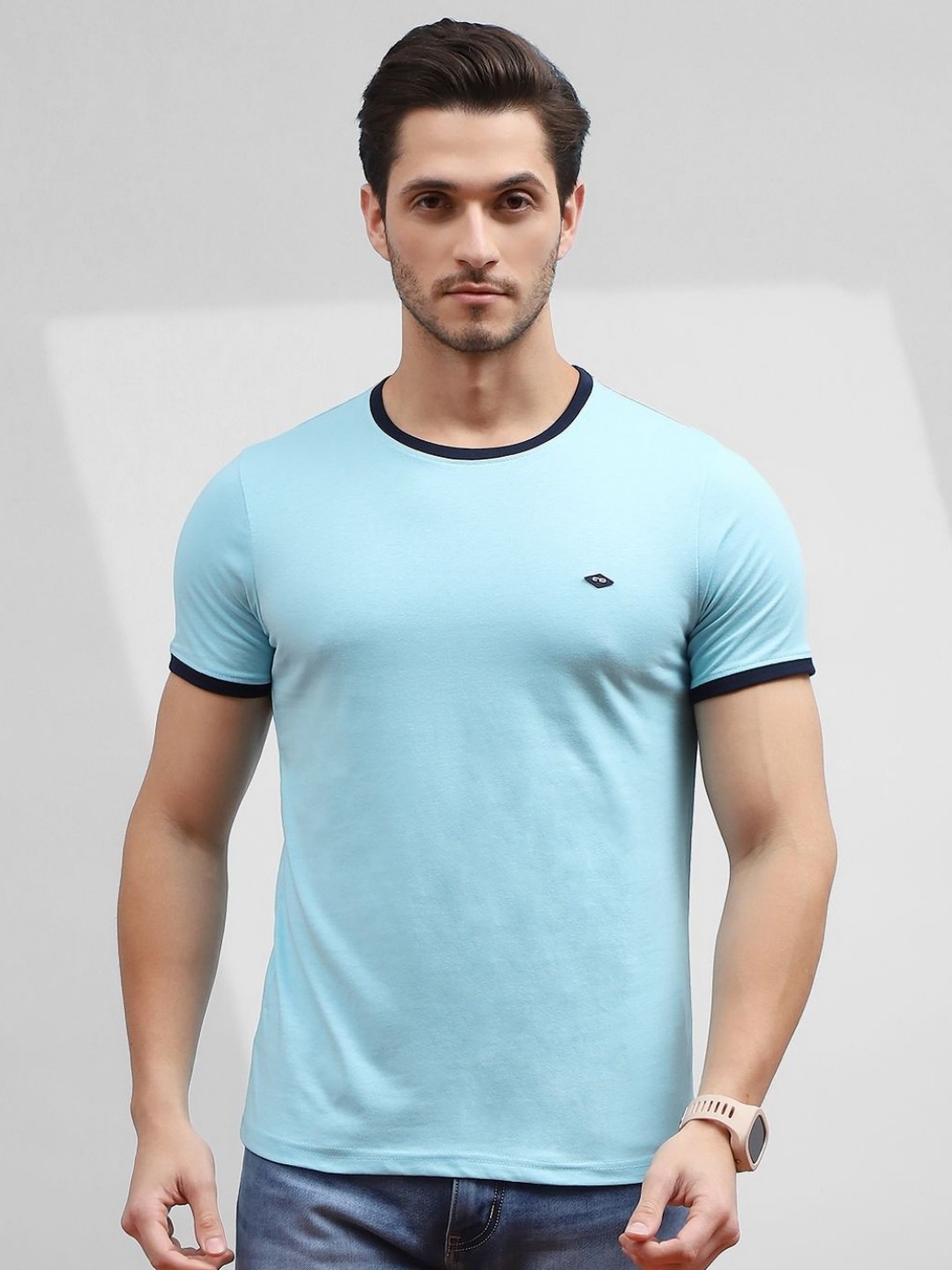 

Cloak & Decker Men Cut Outs T-shirt, Blue