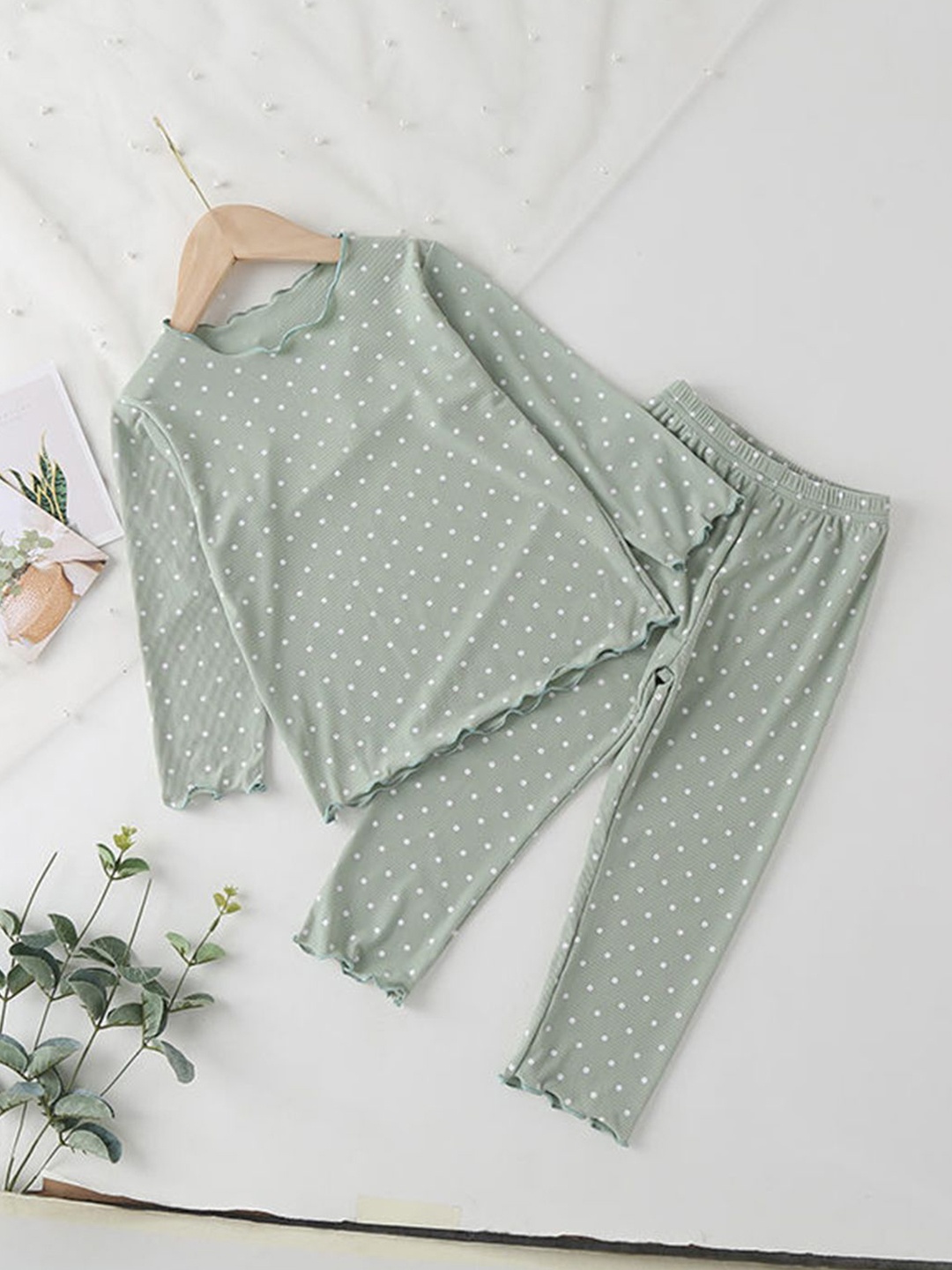 

YK Girls Printed T-shirt with Trousers, Grey