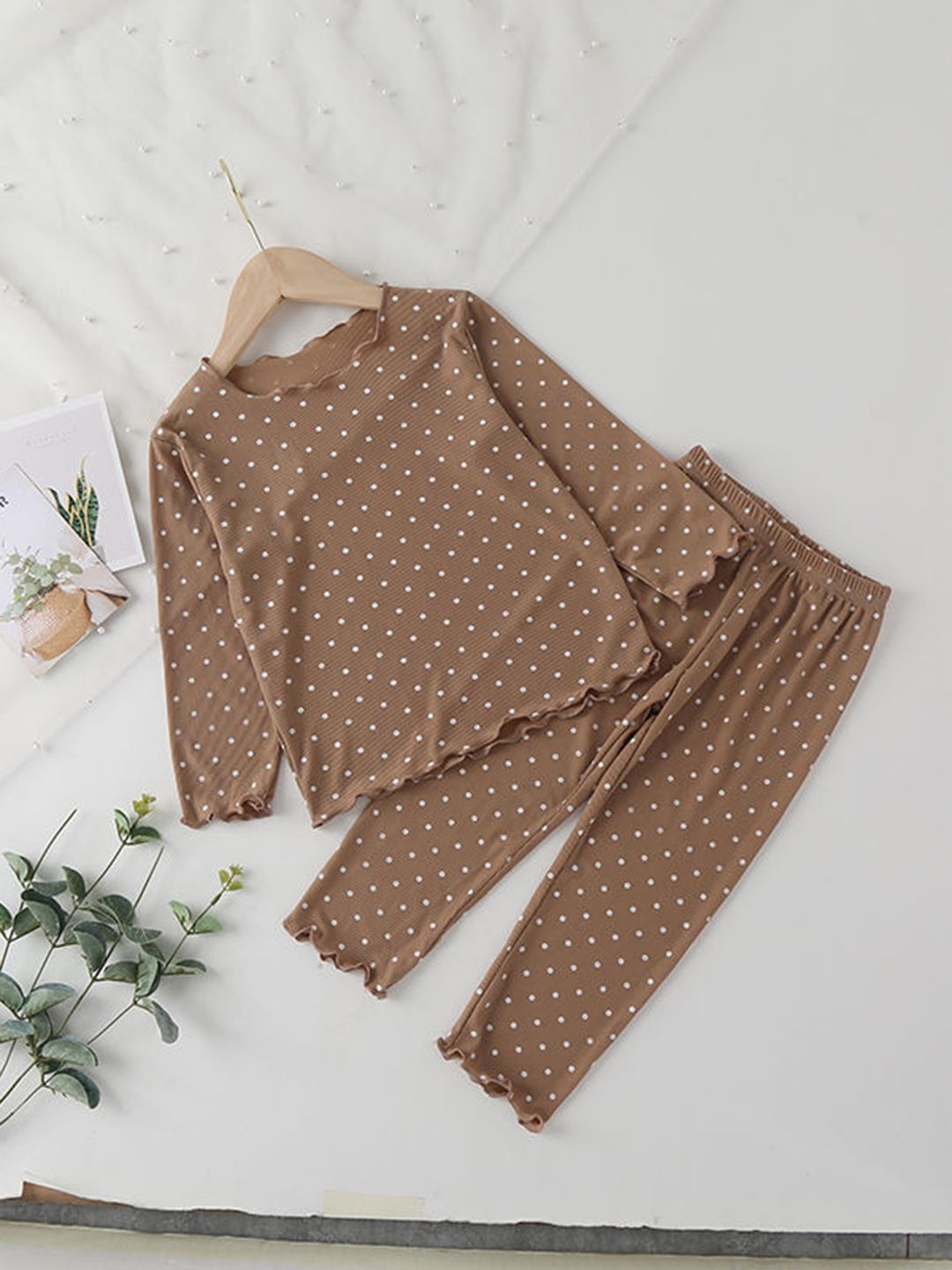 

YK Girls Printed Top with Trousers, Brown