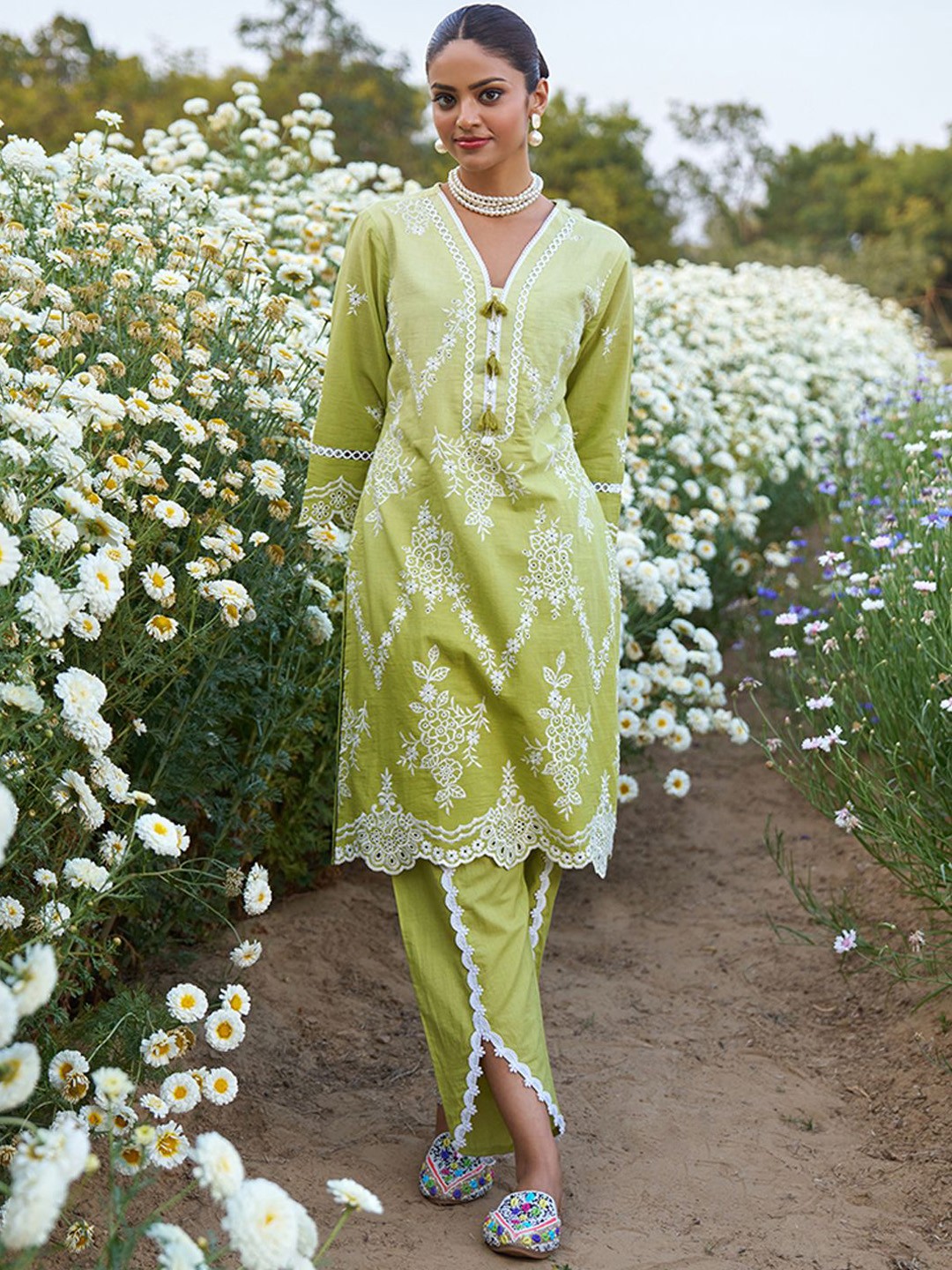 

HEEPOSH Embroidered Pure Cotton V-Neck Tunic & TrousersCo-OrdsSet, Green