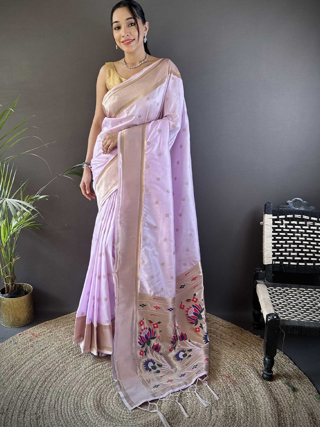 

LeeliPeeri Designer Woven Design Zari Silk Blend Paithani Saree, Lavender