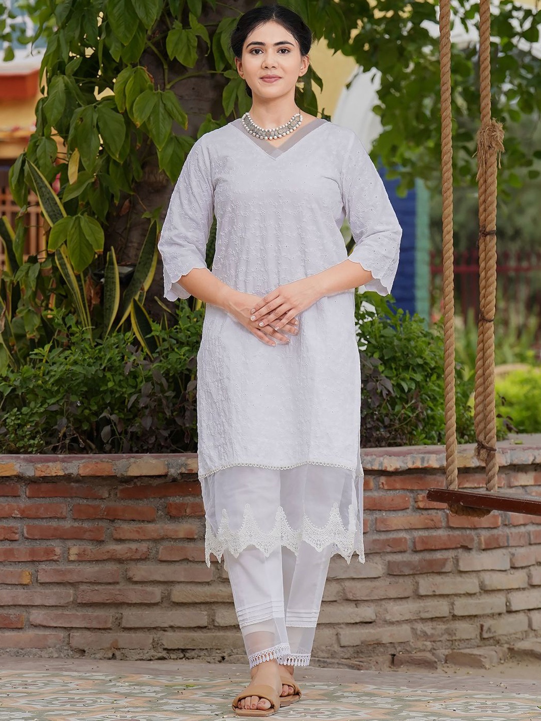 

zuri Women Embroidered Regular Pure Cotton Kurta with Trousers, White