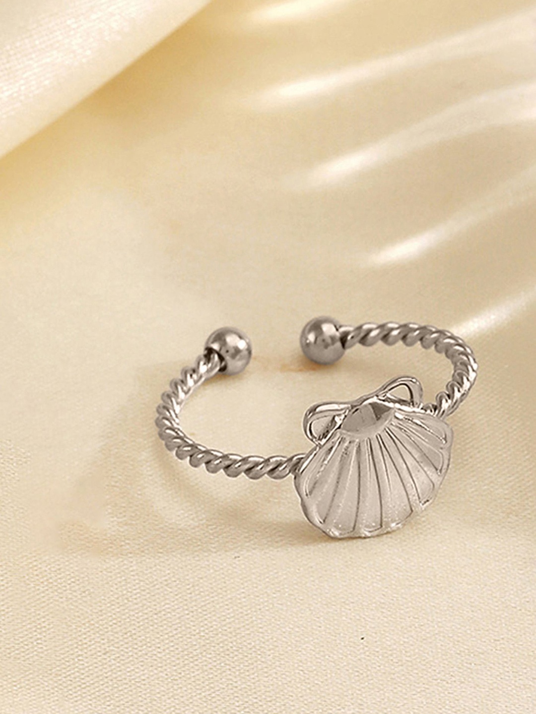 

LULU & SKY Silver Plated Adjustable Stainless Steel Finger Ring