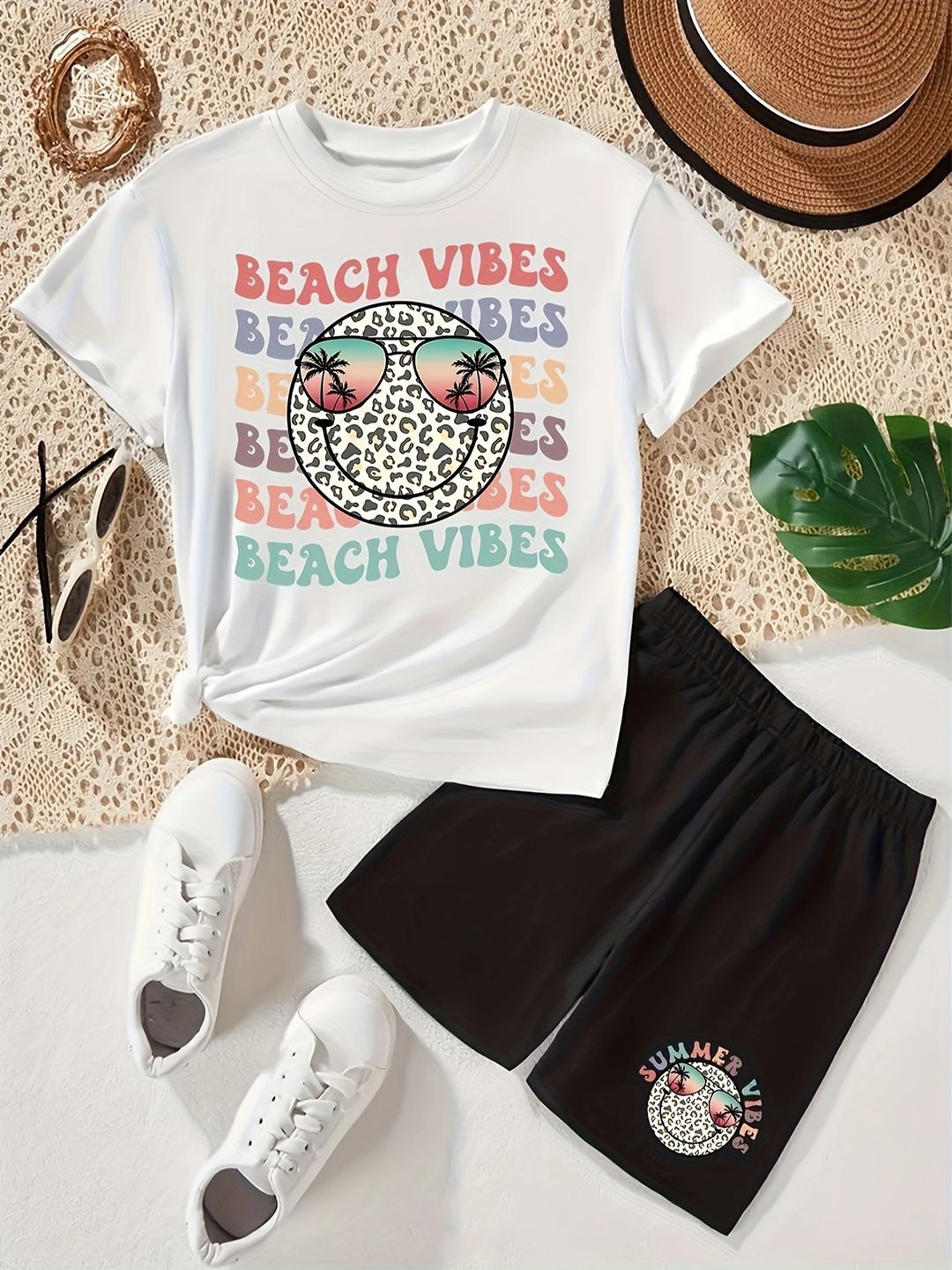 

YK Girls Printed T-shirt with Shorts, White