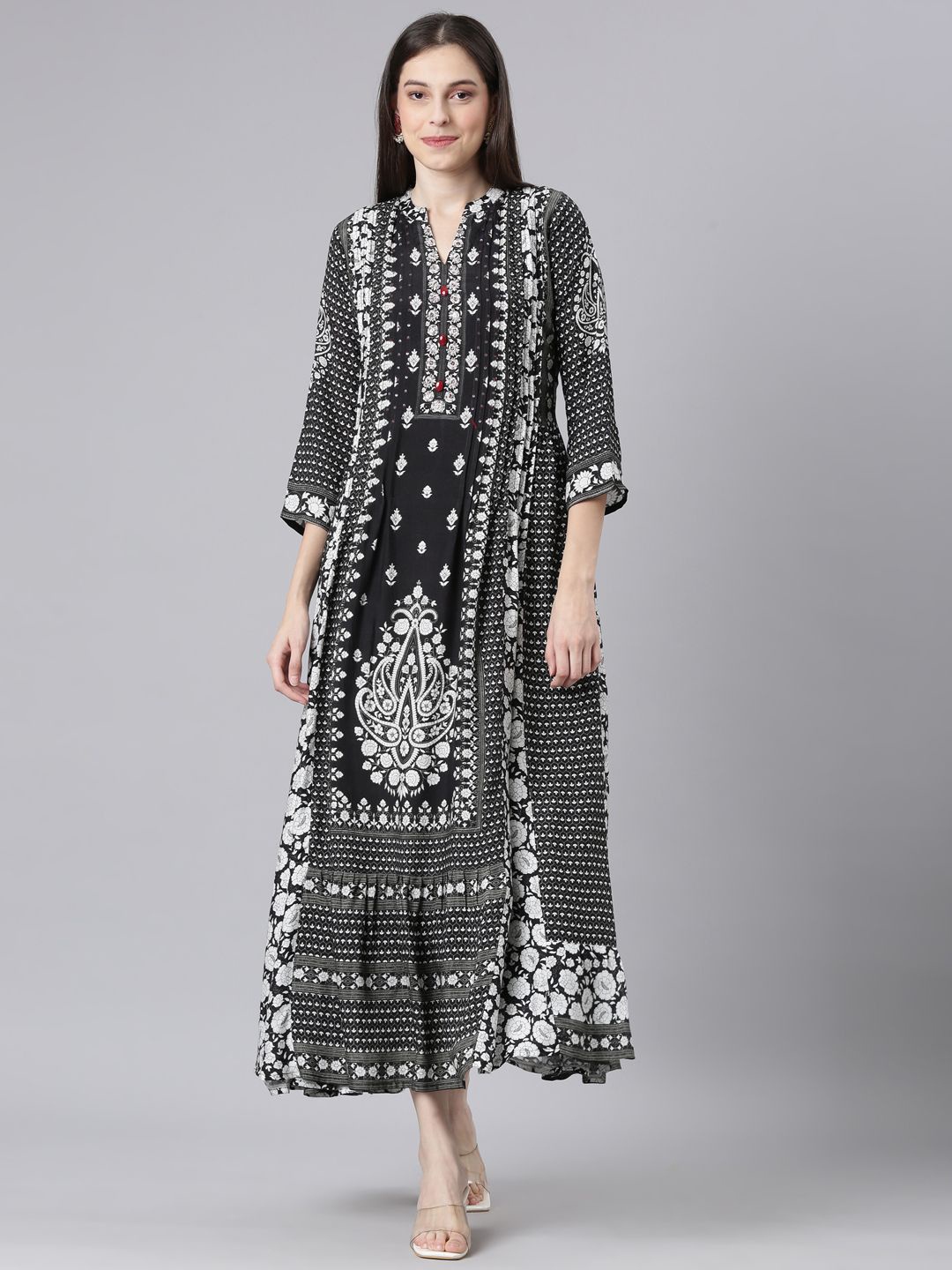 

Neerus Floral Maxi Dress, Black