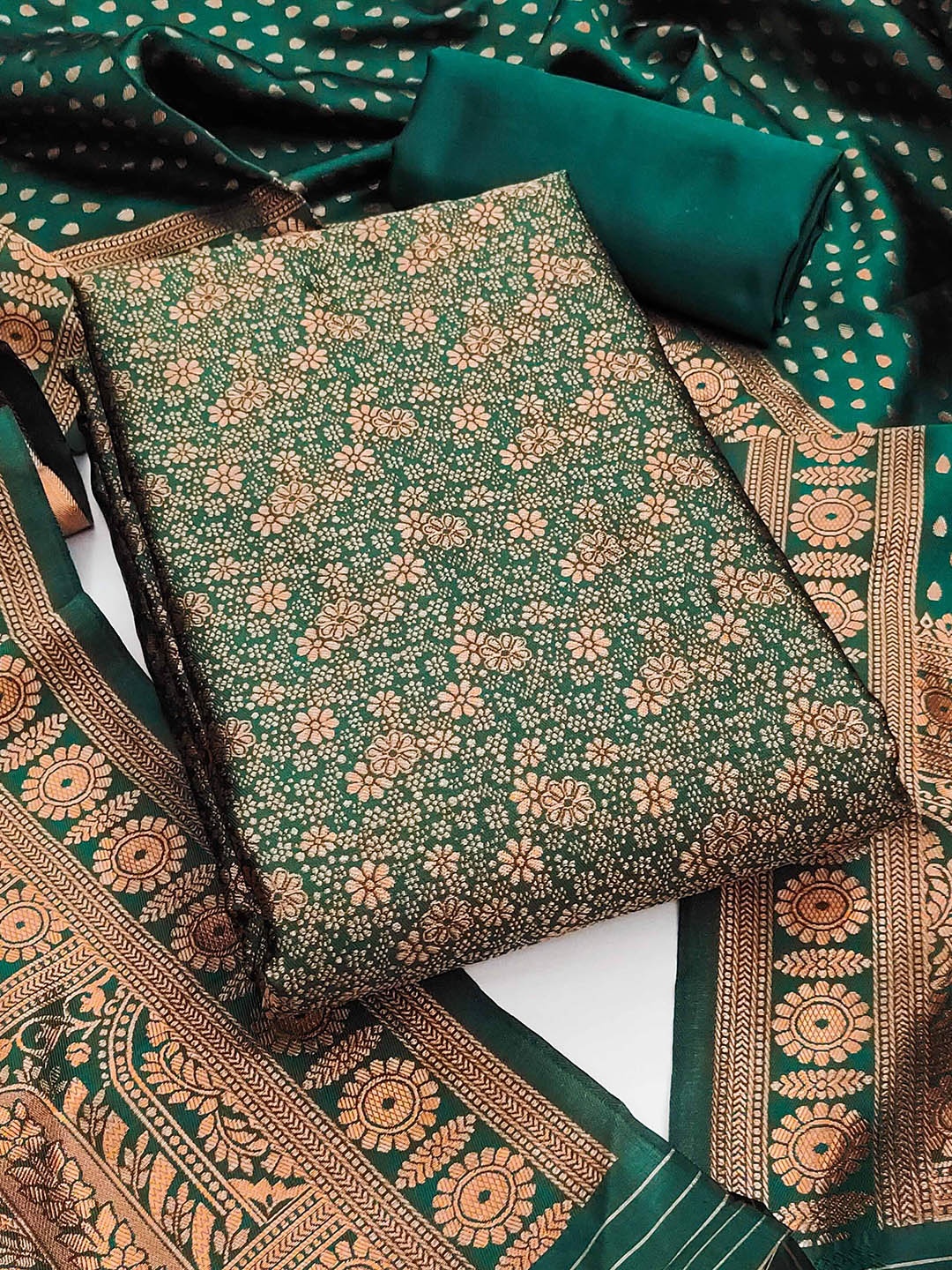 

SHADOW & SAINING Unstitched Dress Material, Green