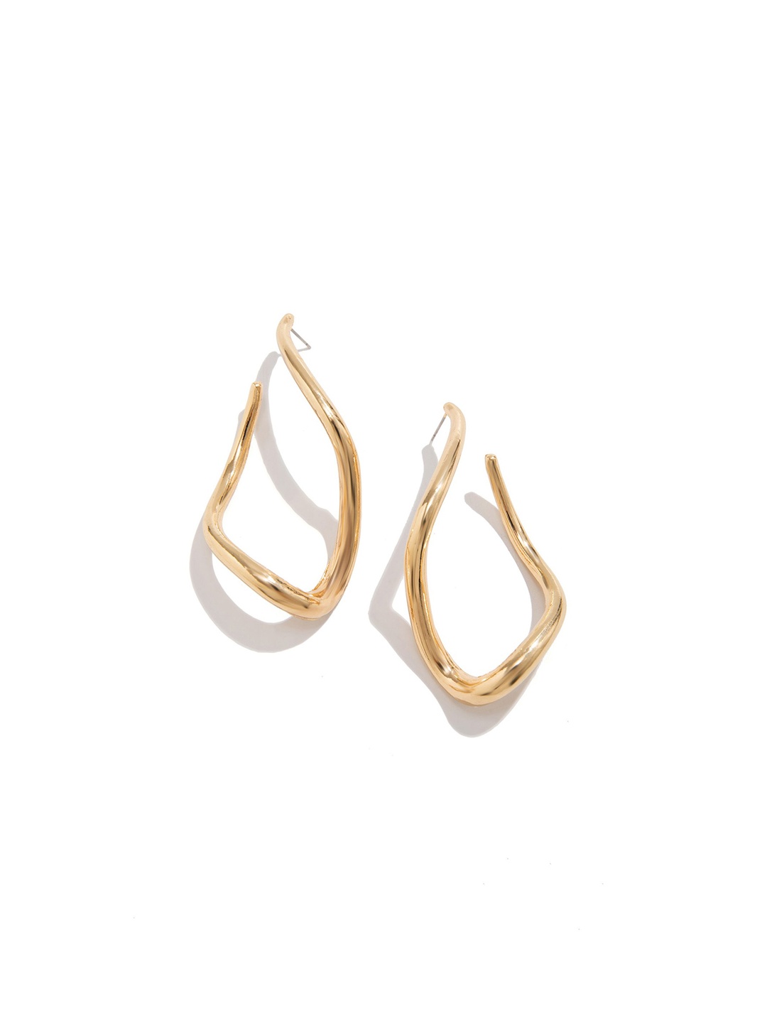 

LULU & SKY Contemporary Hoop Earrings, Gold