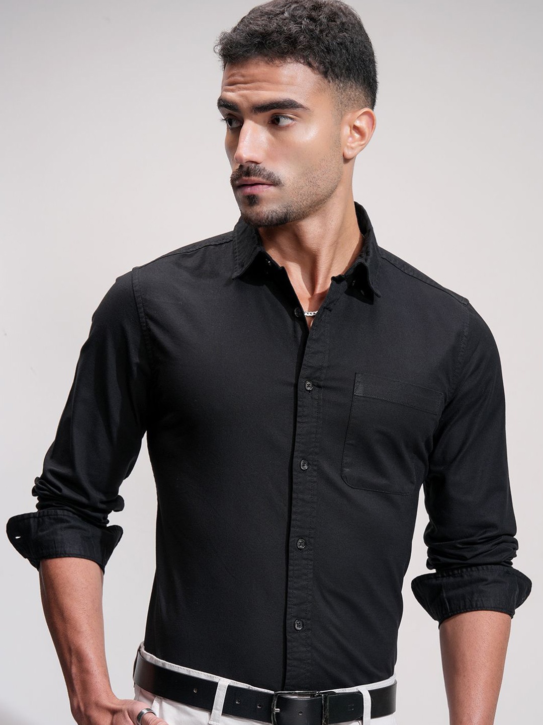 

HIGHLANDER Men Comfort Slim Fit Opaque Casual Shirt, Black