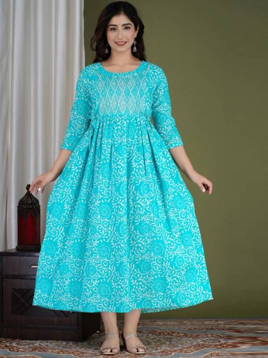 

Moda Rapido Women Geometric Printed Thread Work Anarkali Kurta, Multi