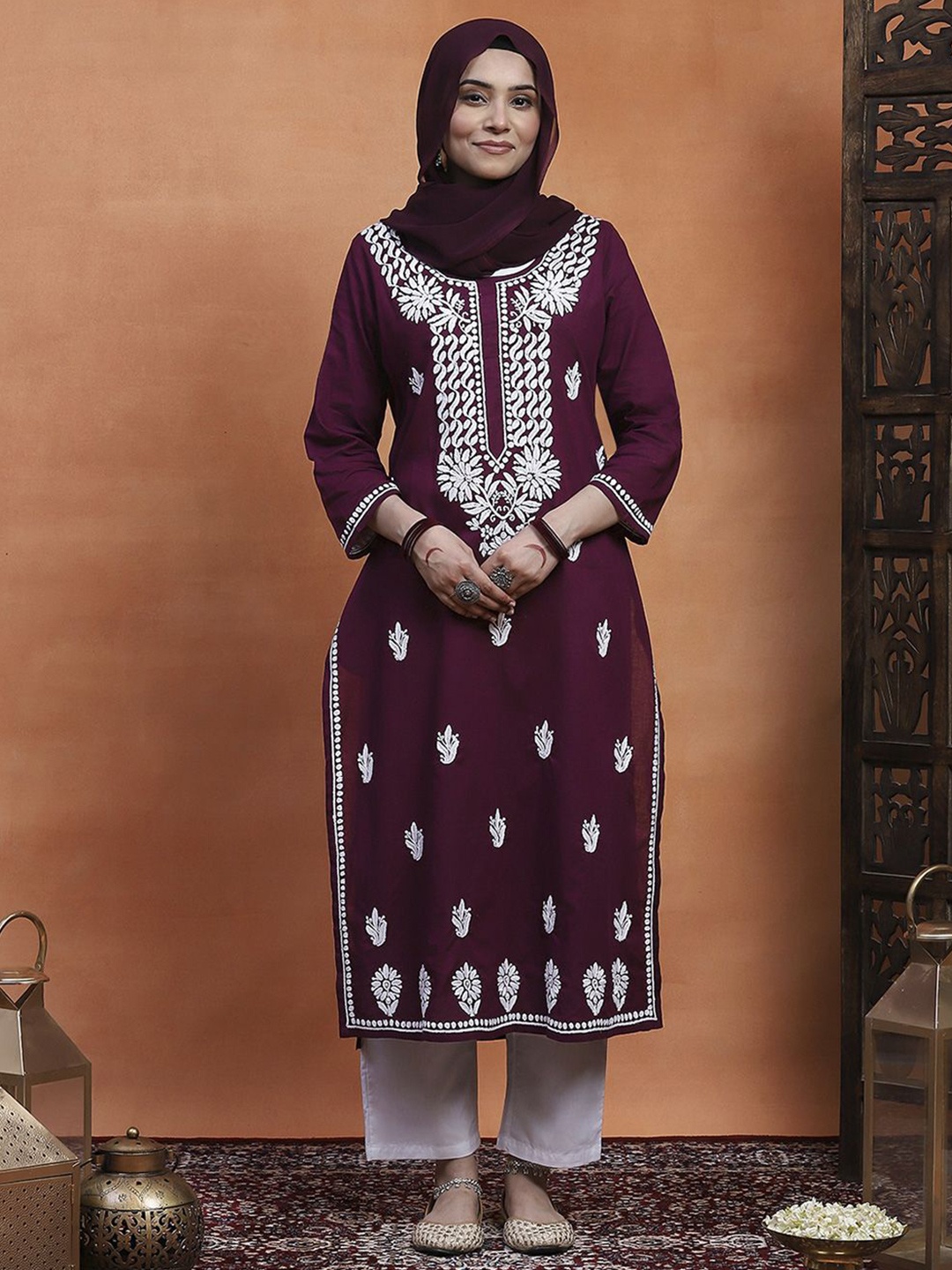 

House of Chikankari Women Embroidered Kurta, Purple
