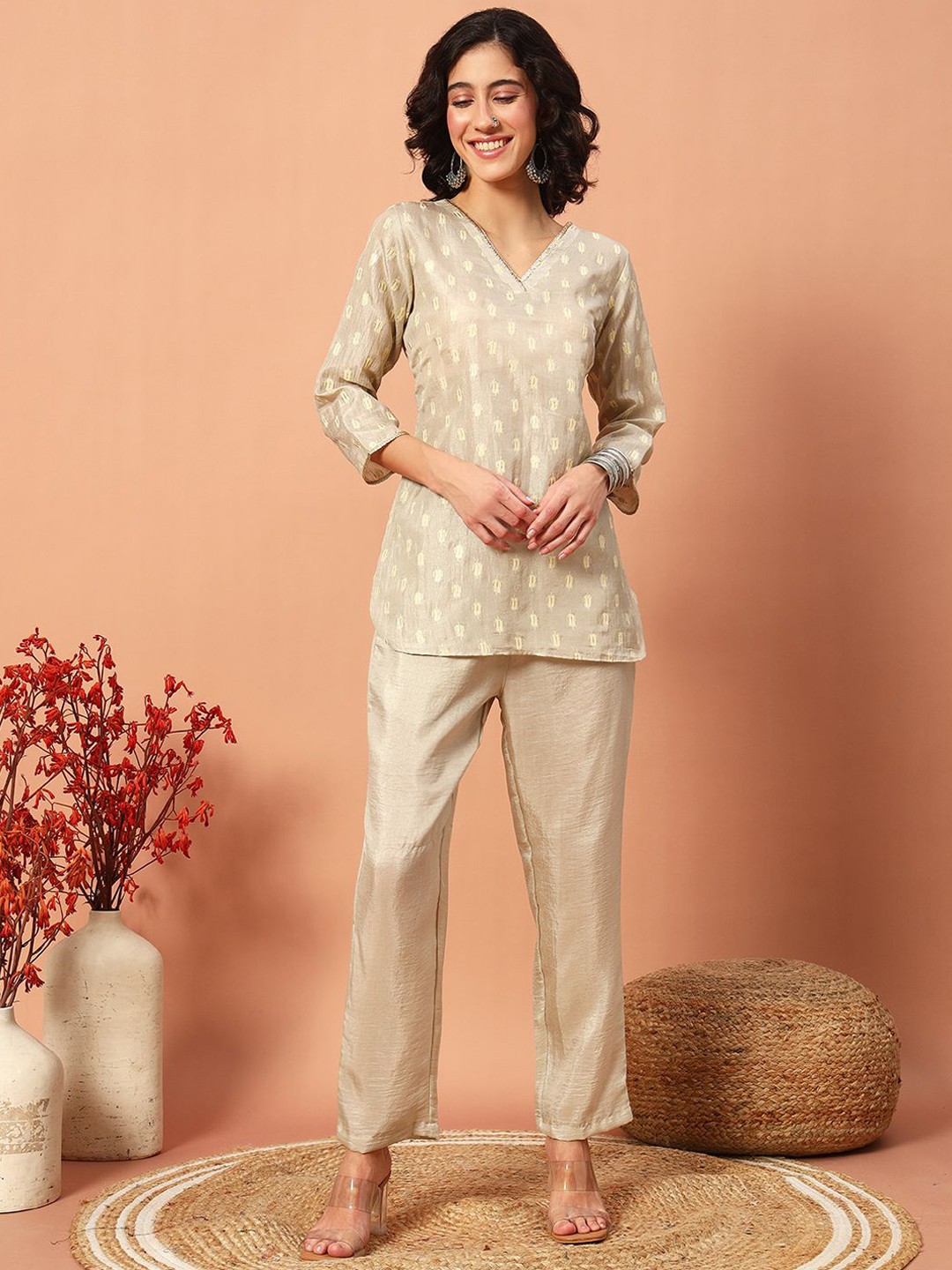 

Sangria Ethnic Kurti With Trouser, Beige