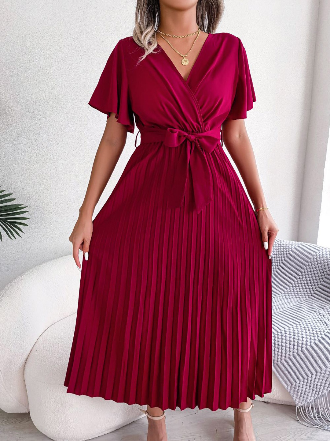 

StyleCast x Revolte Puff Sleeve A-Line Midi Dress, Red