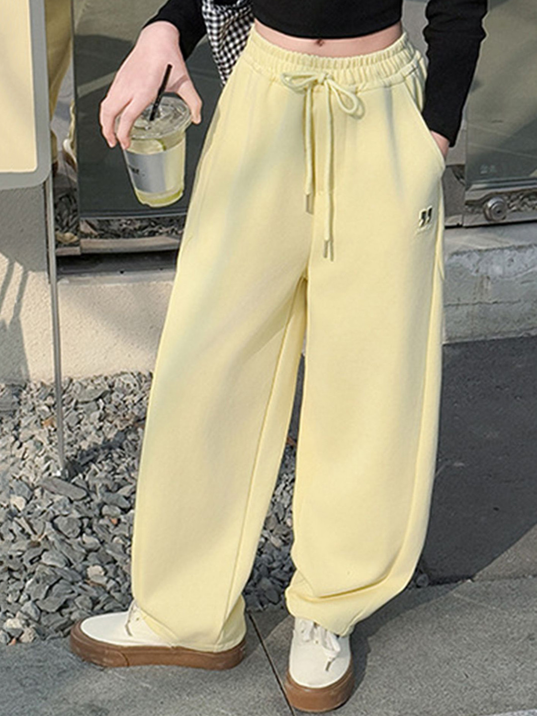 

LULU & SKY Girls Loose Fit Low-Rise Trousers, Yellow
