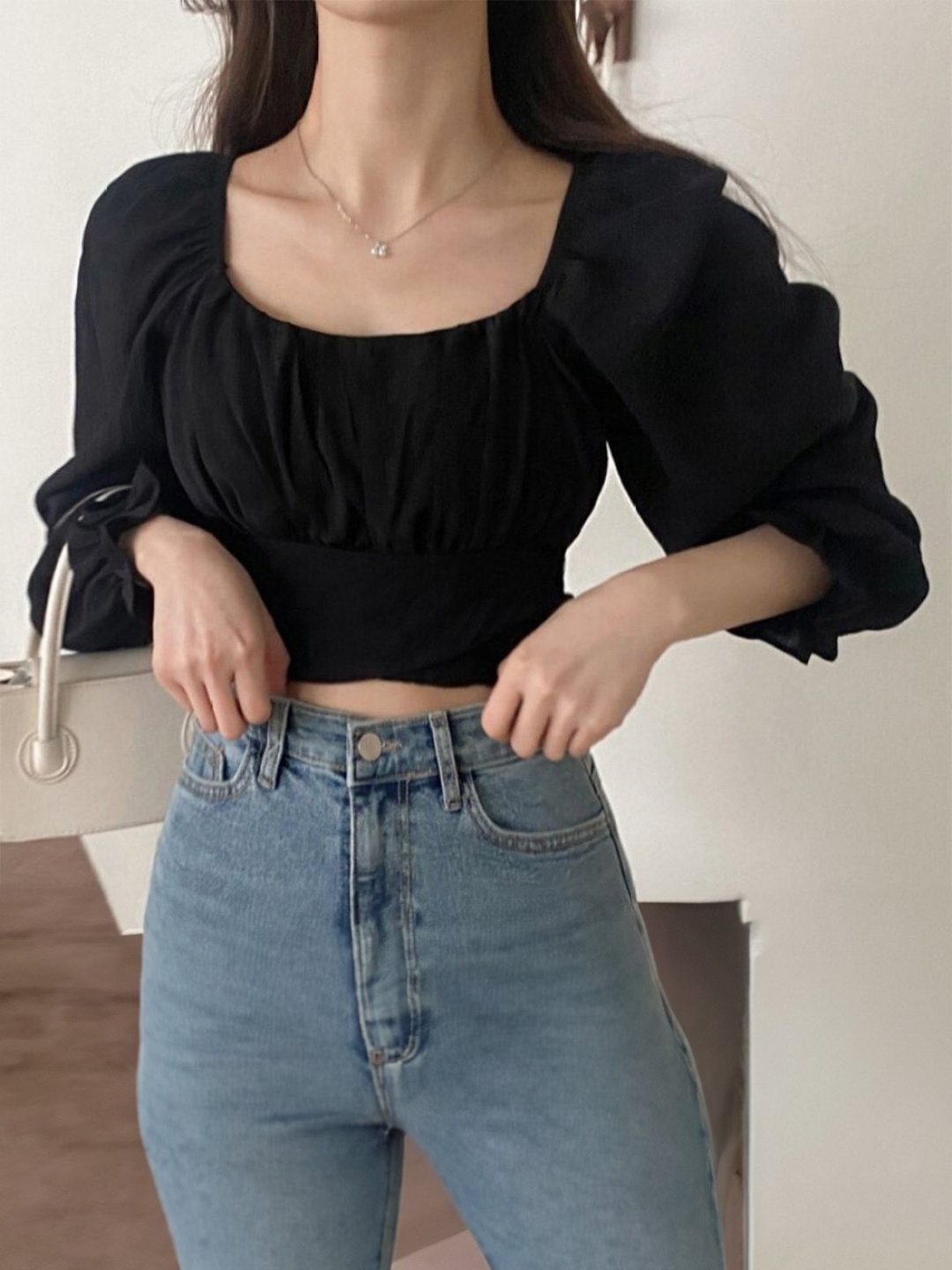 

NiloBerry Chiffon Crop Top, Black