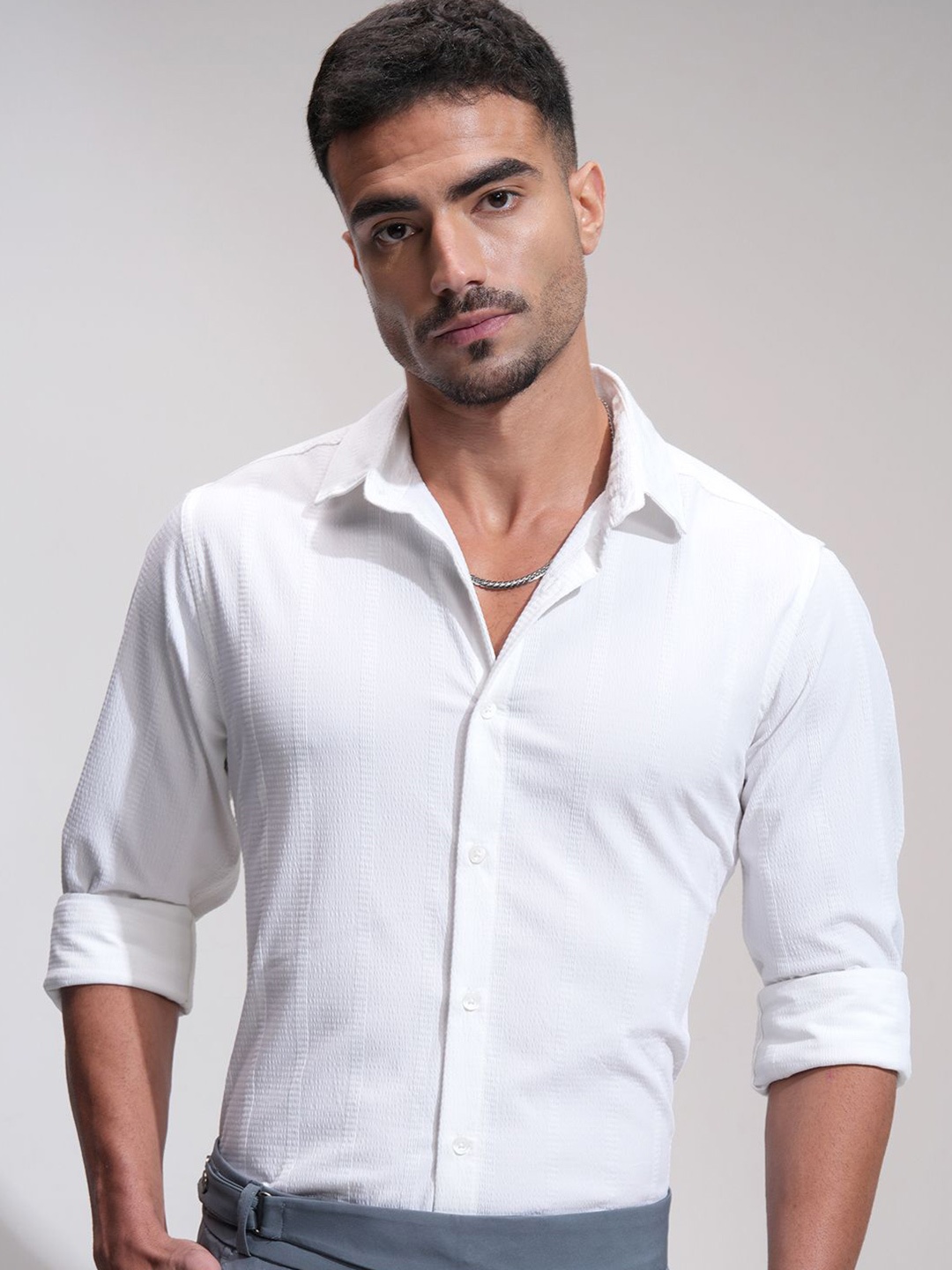 

HIGHLANDER Men Comfort Slim Fit Opaque Casual Shirt, White