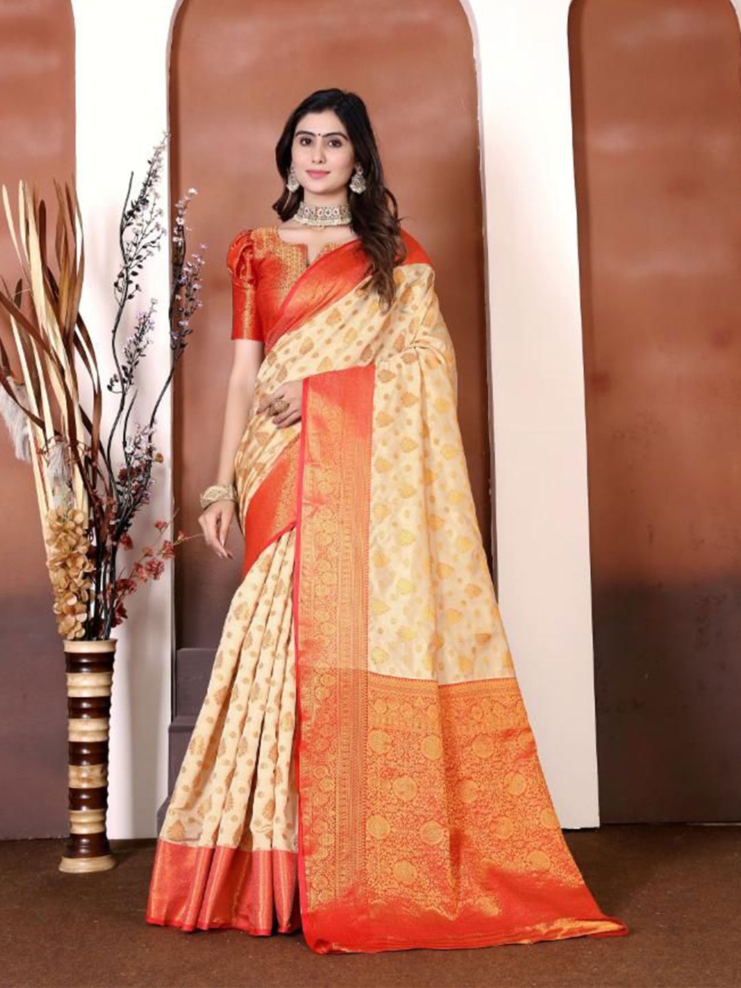 

jayant creation Woven Design Zari Silk Blend Designer Banarasi Saree, Cream