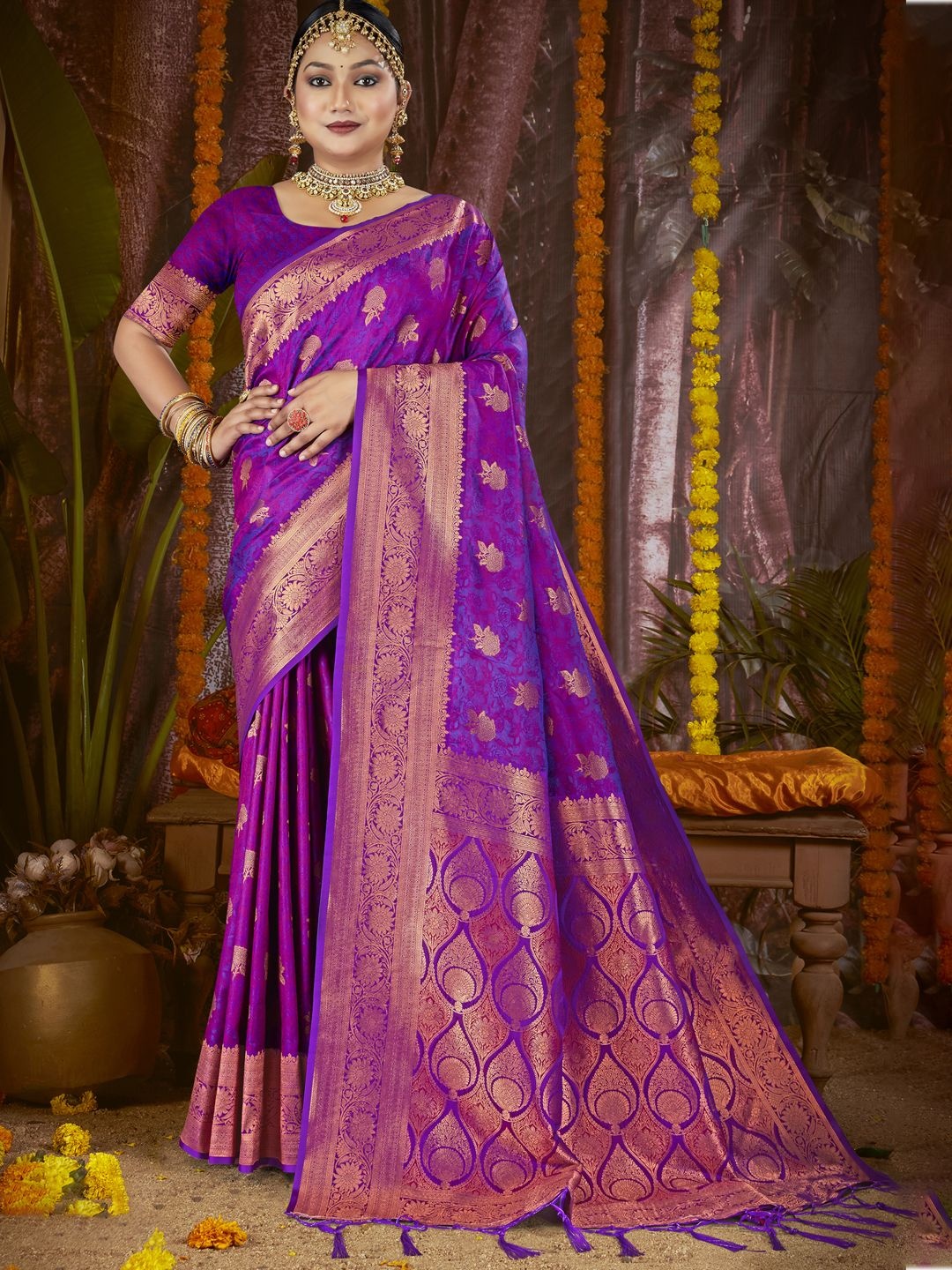 

SANGAM PRINTS Woven Design Zari Silk Blend Tussar Saree, Purple
